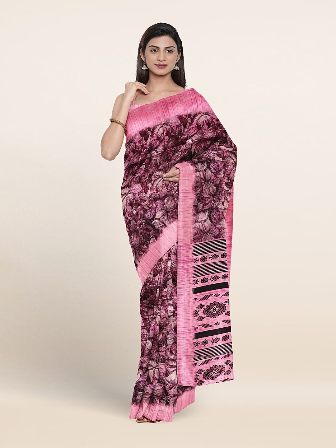 

Pothys Floral Printed Saree, Black