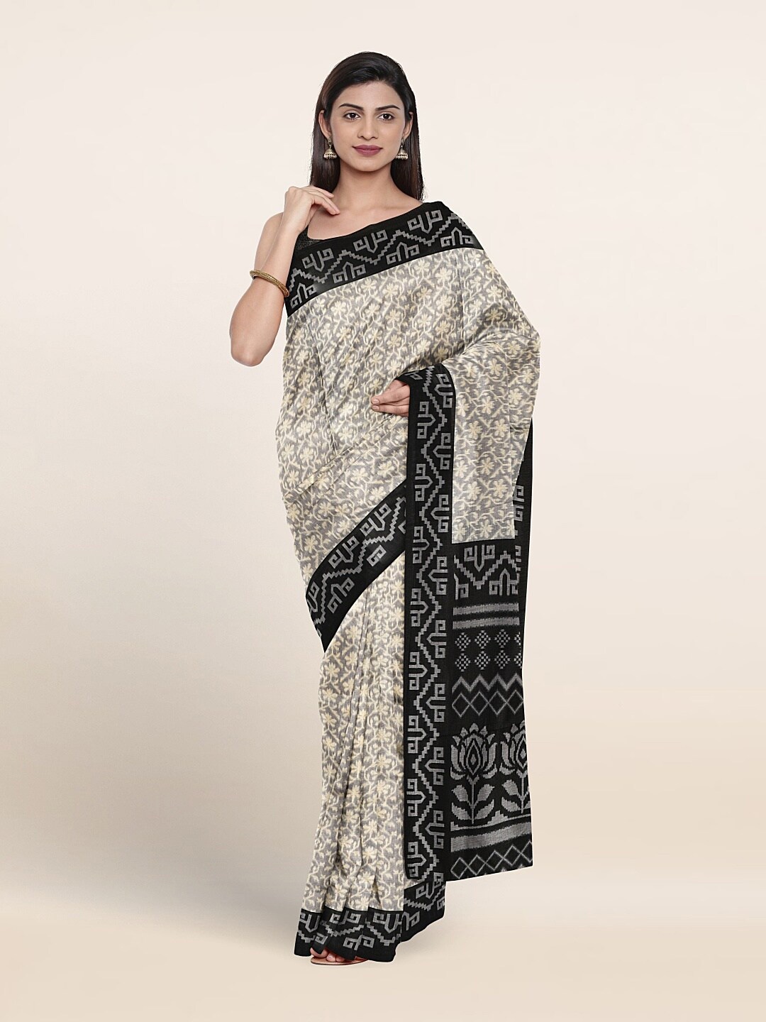 

Pothys Ethnic Motifs Printed Saree, Grey