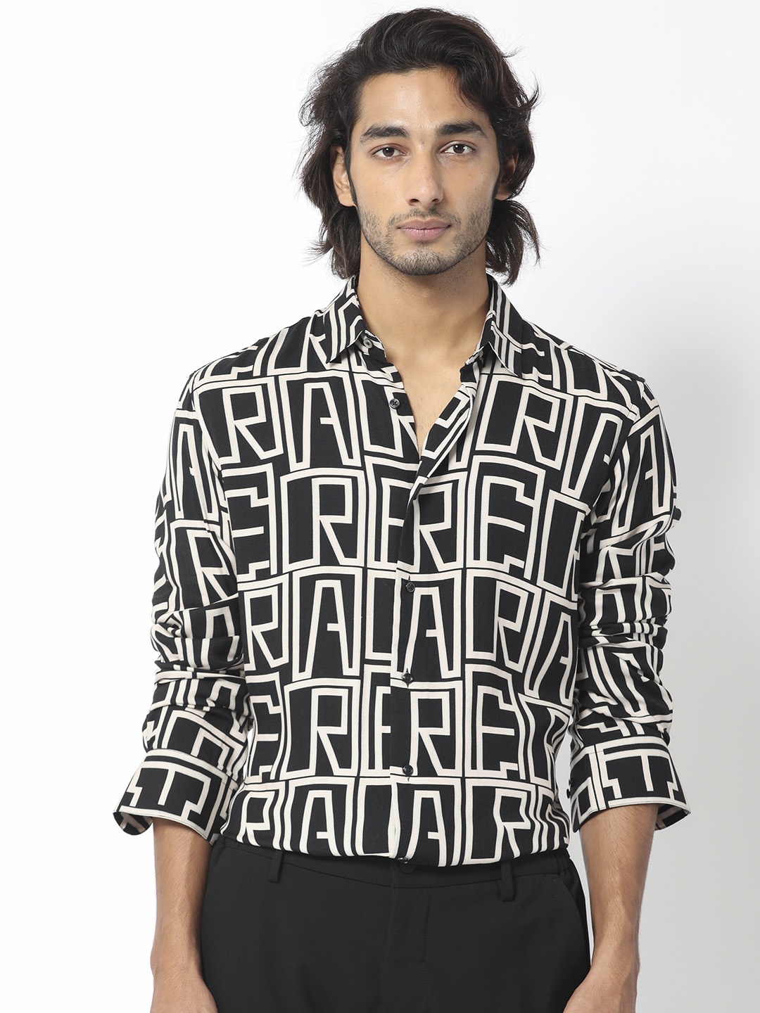 

RARE RABBIT Men Vince Slim Fit Typography Printed Shirt, Black