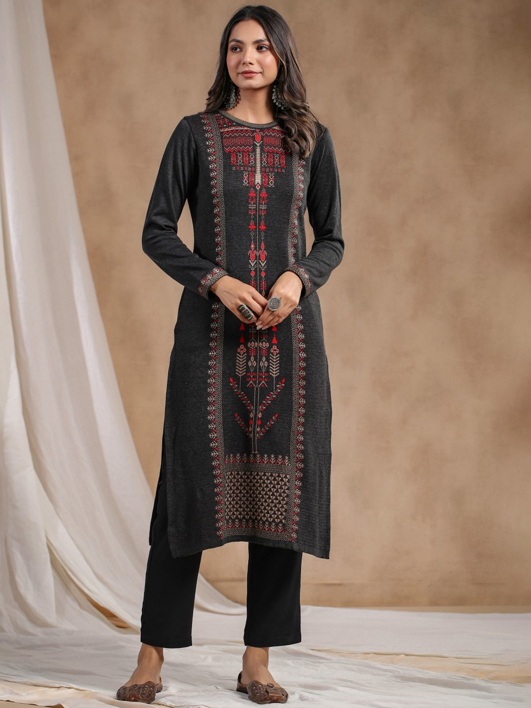 

Ishin Ethnic Motifs Woven Design Straight Kurta, Charcoal