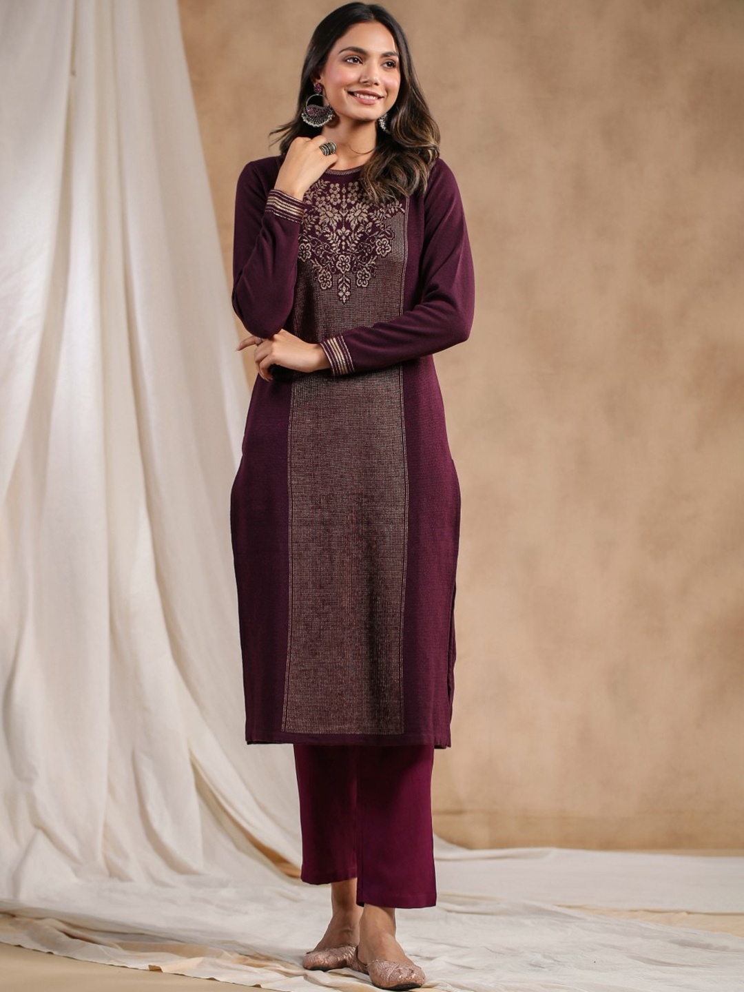 

Ishin Ethnic Motifs Woven Design Jacquard Straight Kurta, Mauve