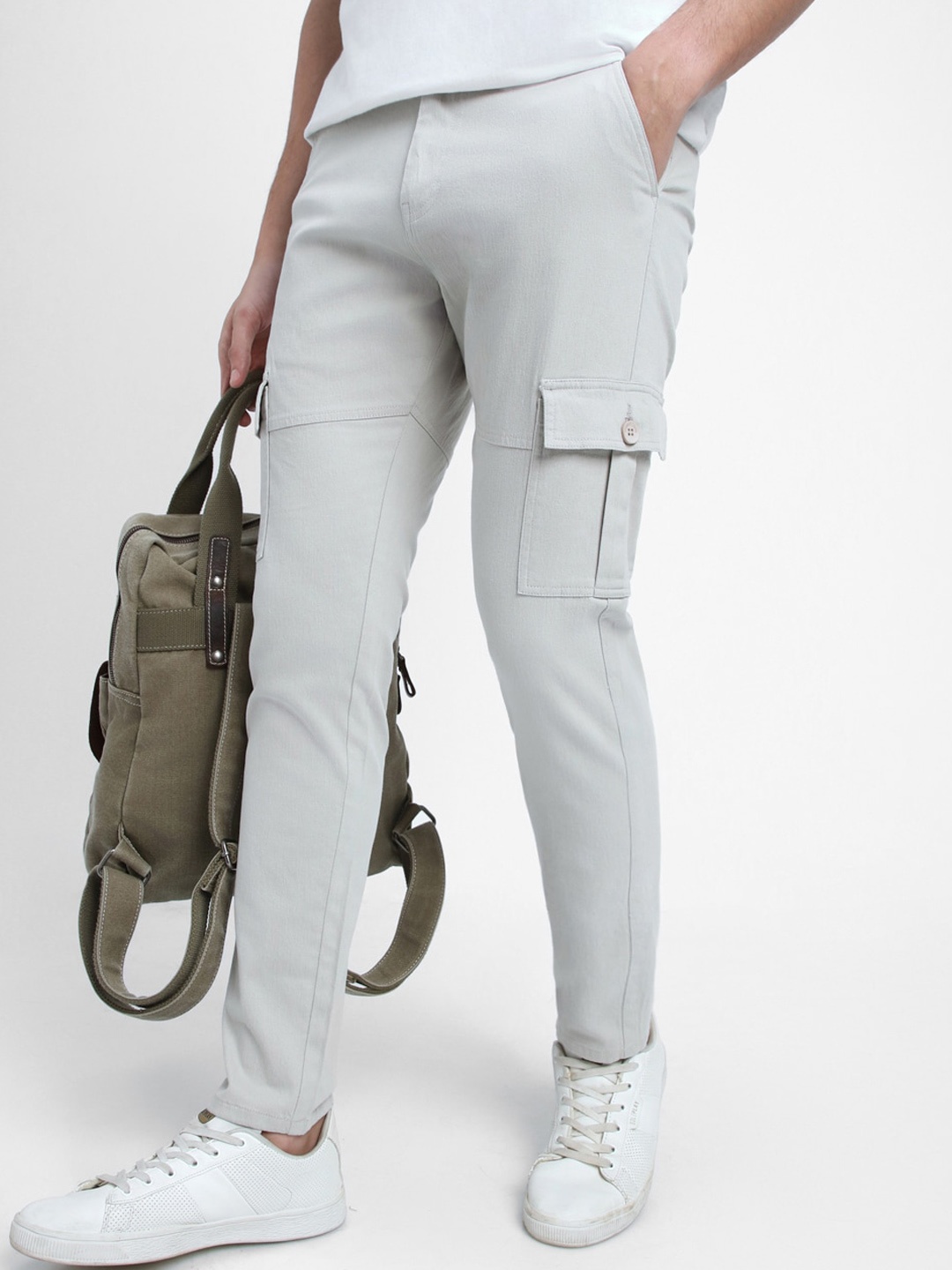

Dennis Lingo Men Slim Fit Mid-Rise Plain Cargos, Grey