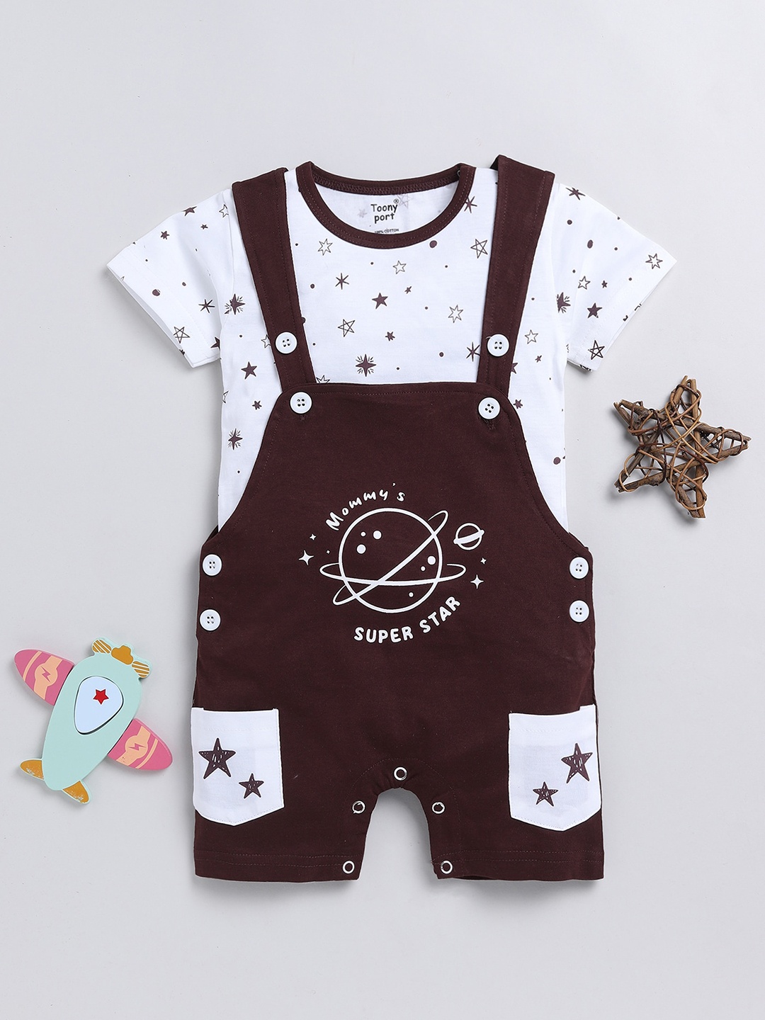 

Toonyport Infants Printed Pure Cotton T-shirt With Dungarees, Brown