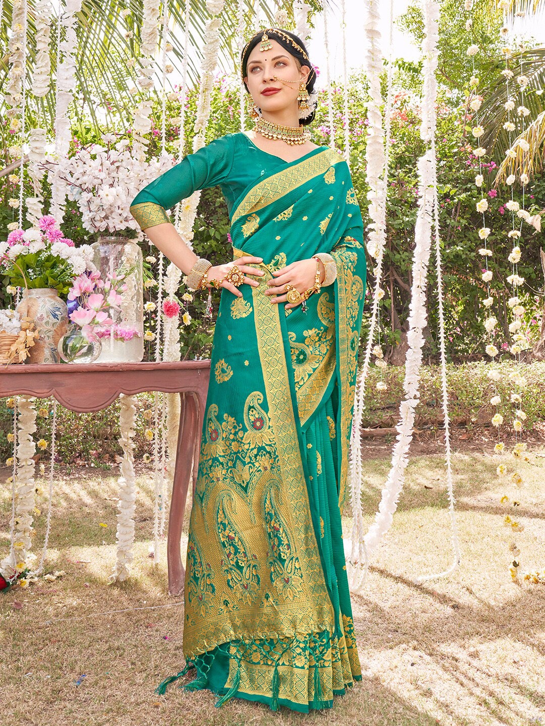 

Anouk Paisley Woven Design Zari Banarasi Saree, Turquoise blue