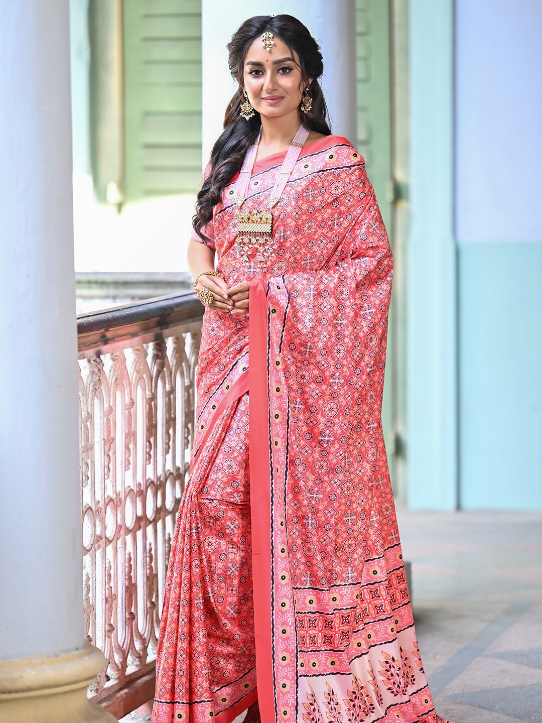 

Anouk Pink Geometric Printed Saree