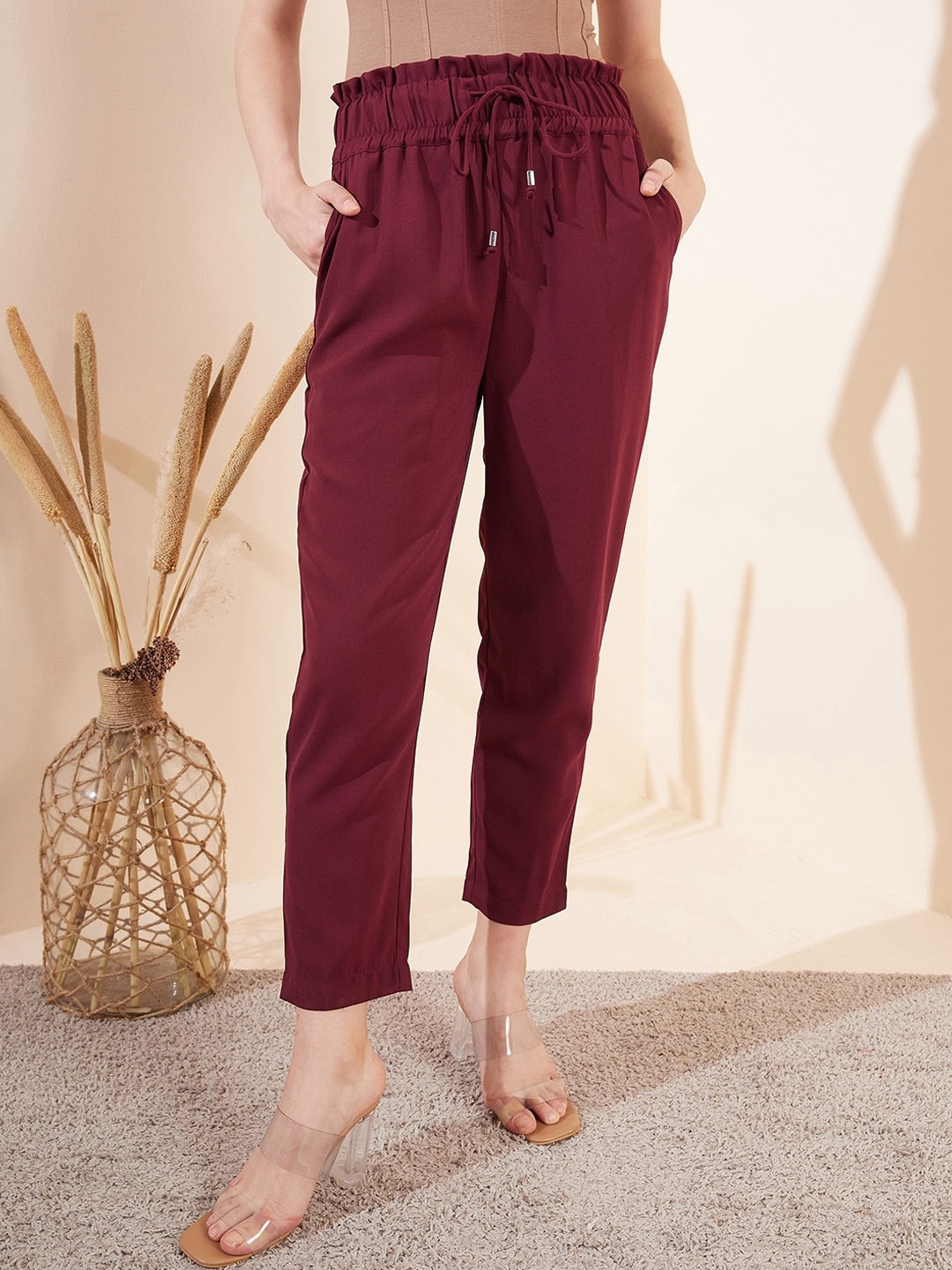 

MAGRE Women Relaxed Tapered Fit Mid-Rise Pleated Cropped Peg Trousers, Maroon