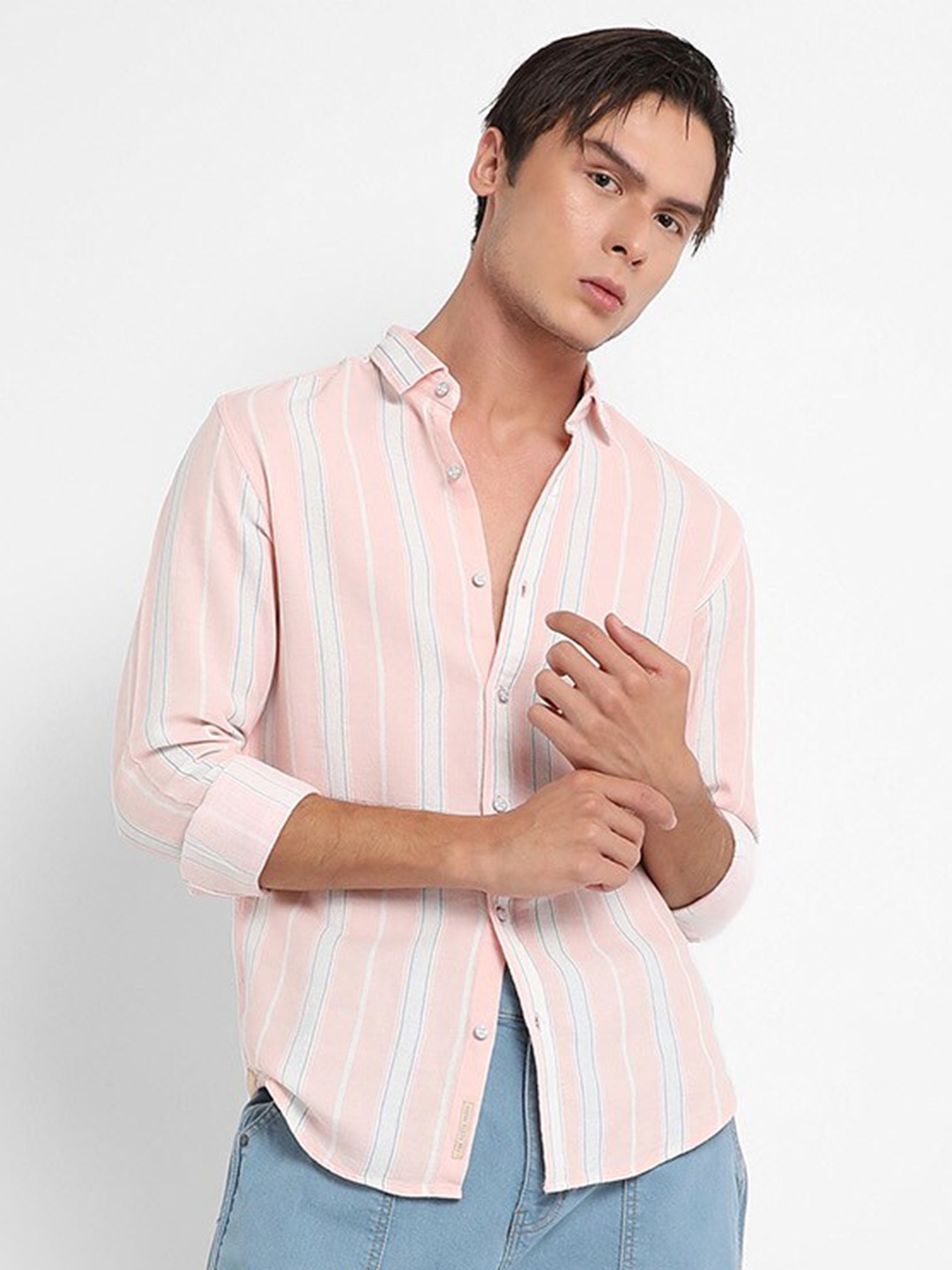 

Campus Sutra Classic Fit Striped Cotton Casual Shirt, Pink