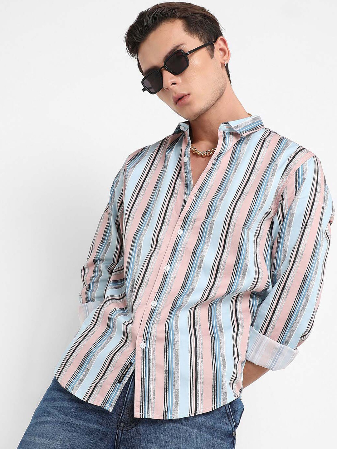 

Campus Sutra Vertical Striped Classic Regular Fit Cotton Casual Shirt, Blue