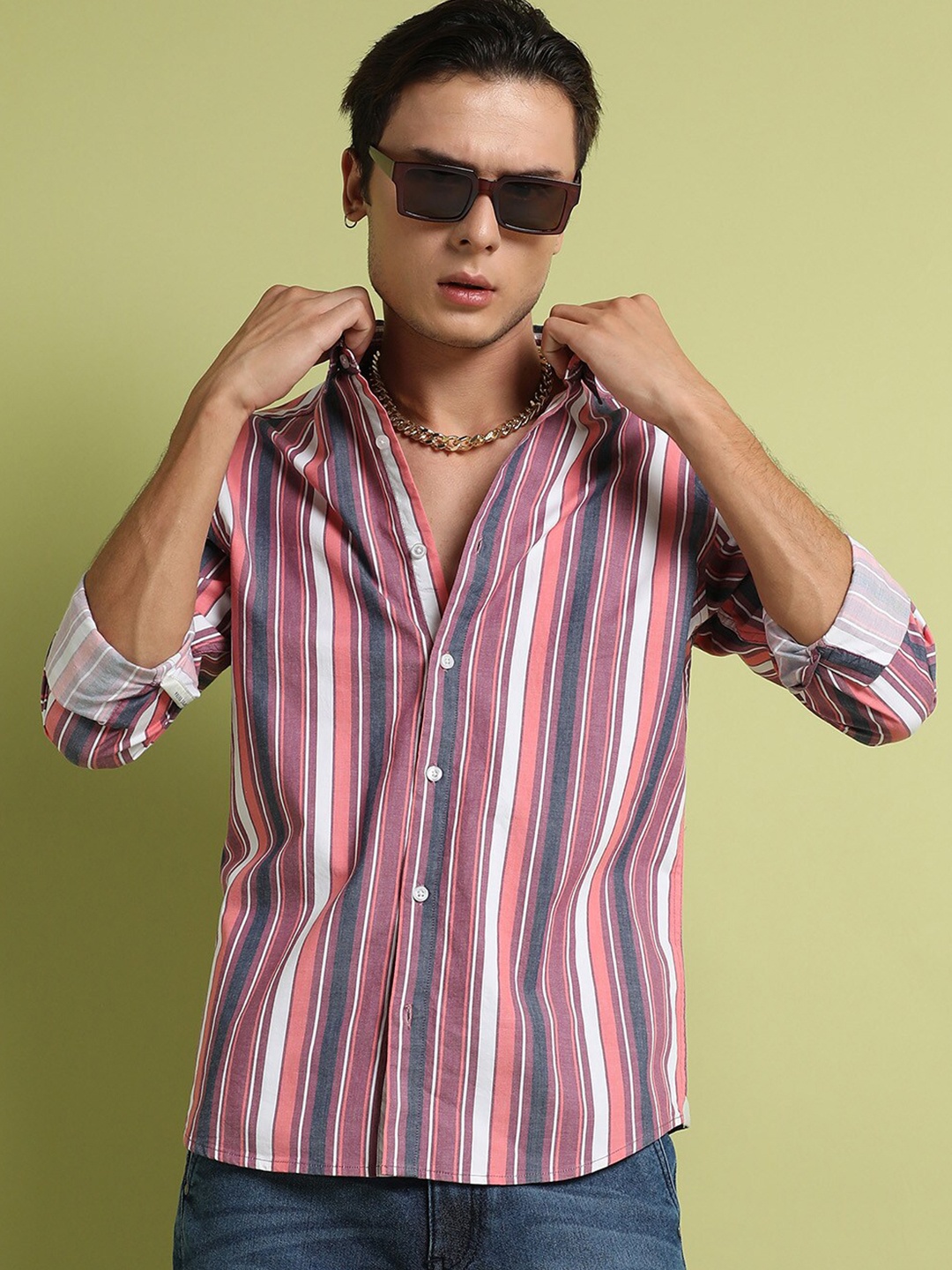 

Campus Sutra Striped Classic Cotton Casual Shirt, Pink