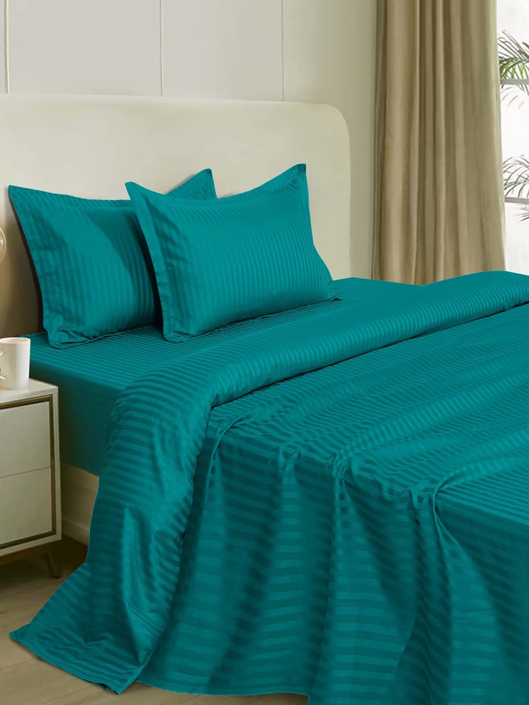 

Naksh Green Striped Cotton 210 TC Queen Bedsheet With 2 Pillow Covers