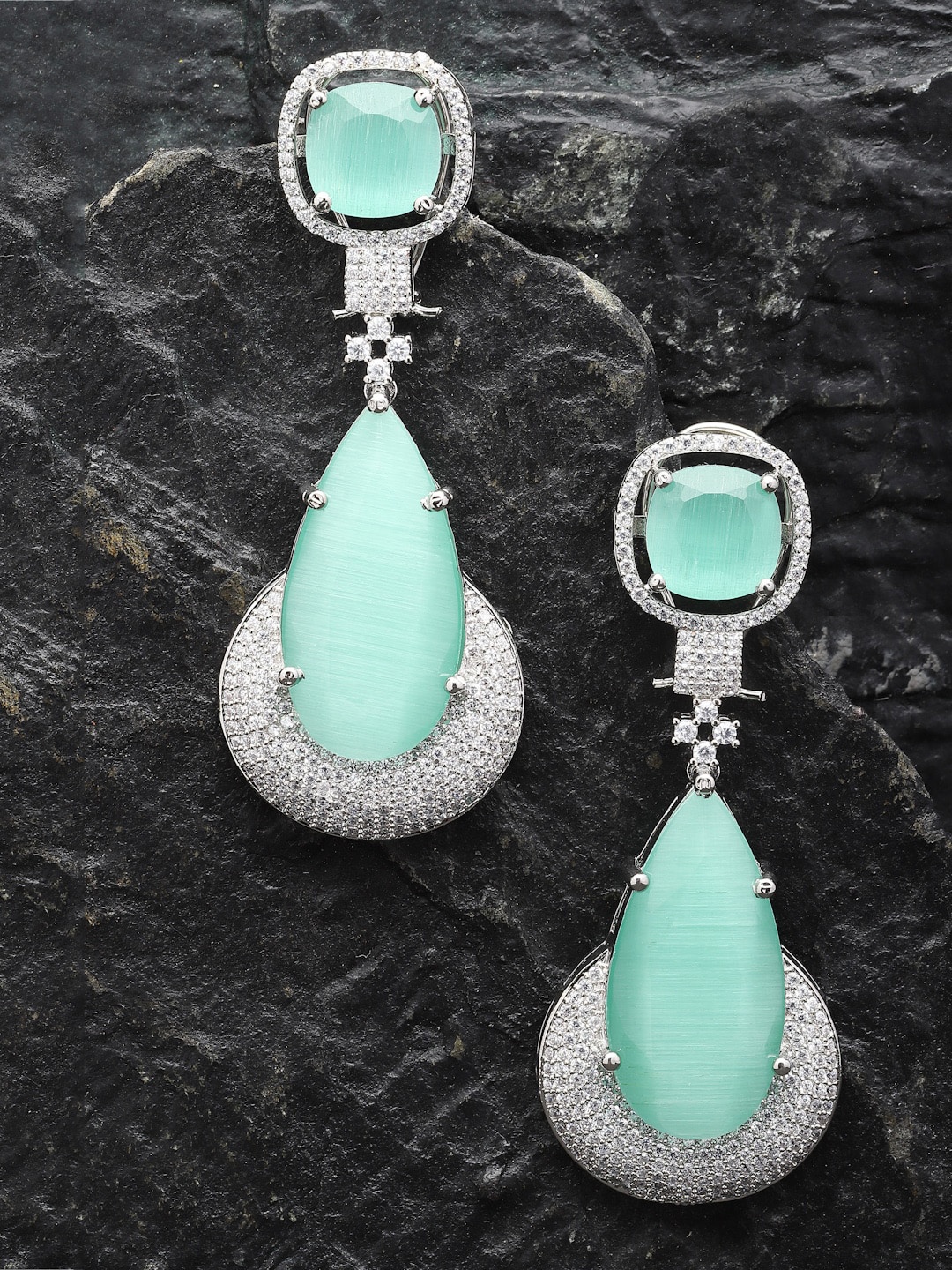 

ZENEME Sea Green Teardrop Shaped Drop Earrings