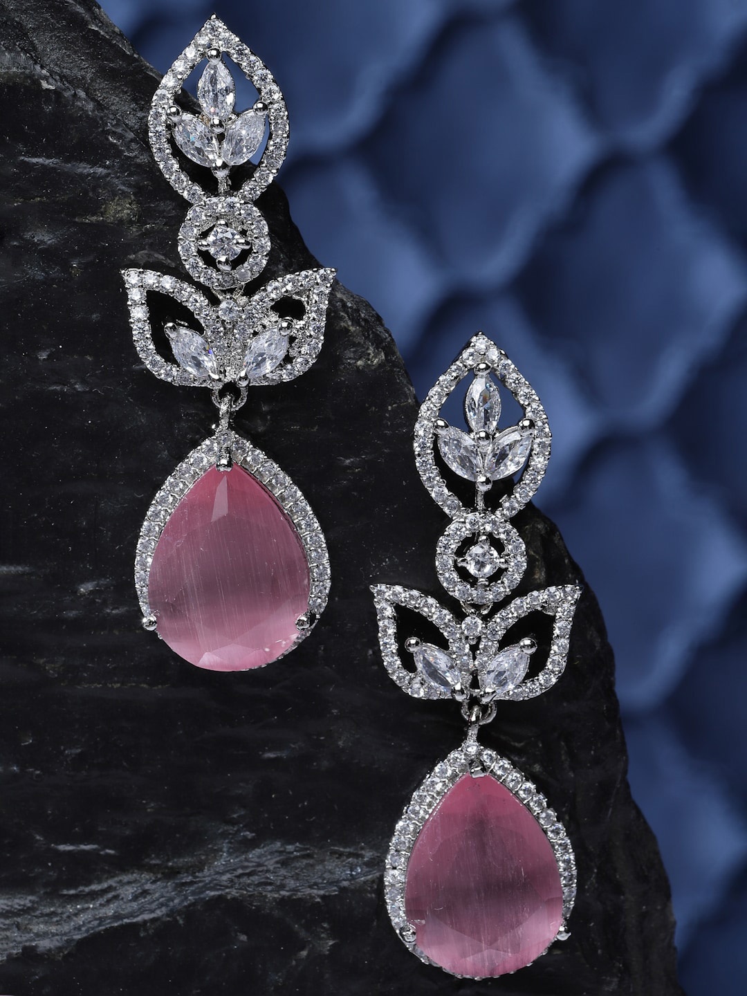 

ZENEME Pink Teardrop Shaped Drop Earrings