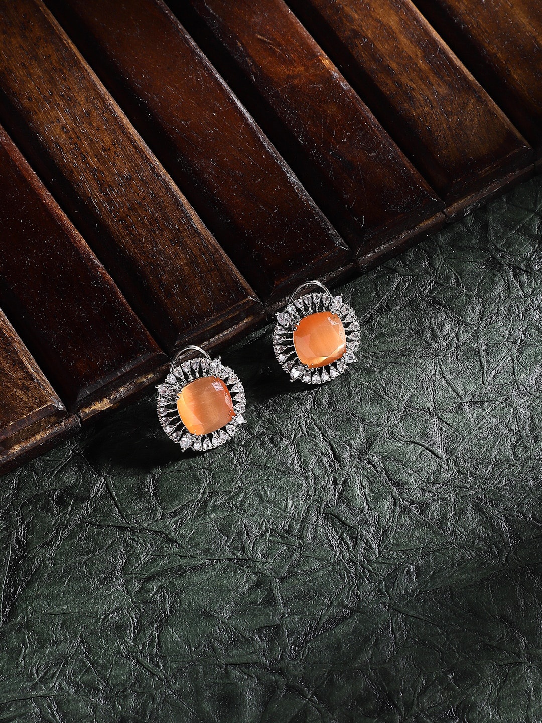 

ZENEME Circular Studs Earrings, Orange