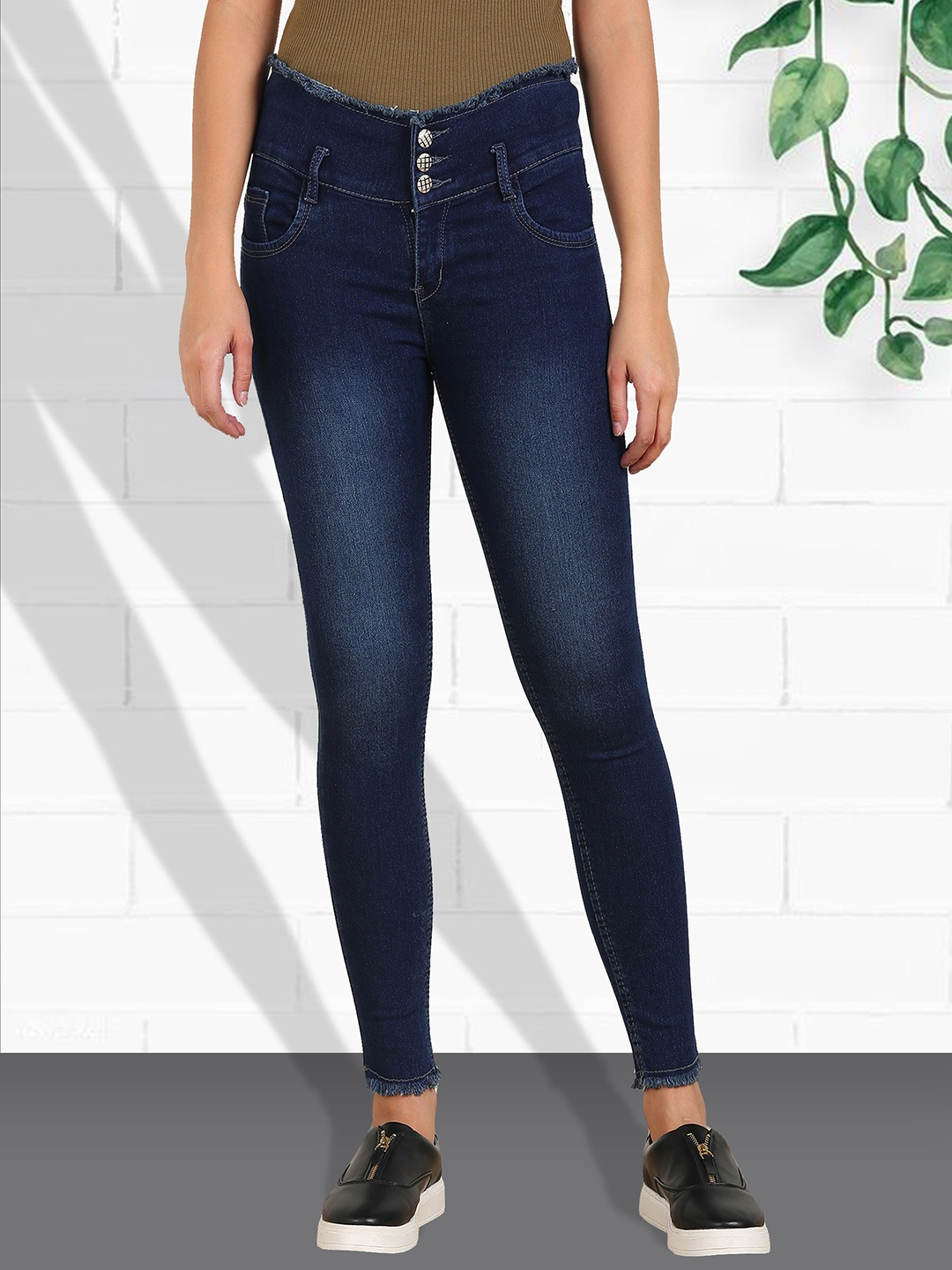

A-Okay Women Mid-Rise Clean Look Light Fade Stretchable Jeans, Blue