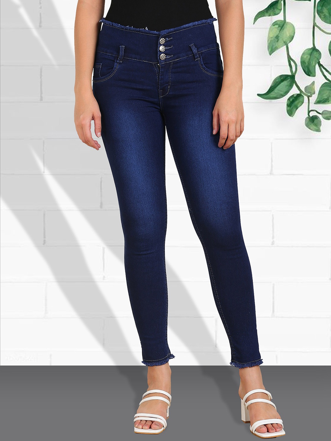 

A-Okay Women Mid-Rise Clean Look Light Fade Stretchable Jeans, Navy blue