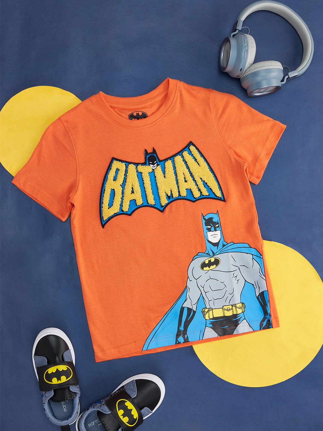 

Pantaloons Junior Boys Batman Printed Round Neck Applique Cotton Regular T-shirt, Orange