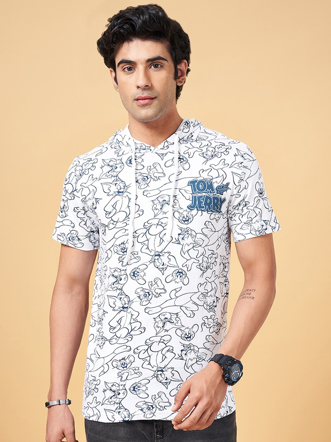 

SF JEANS by Pantaloons Tom & Jerry Printed Hooded Slim Fit Cotton T-shirt, White