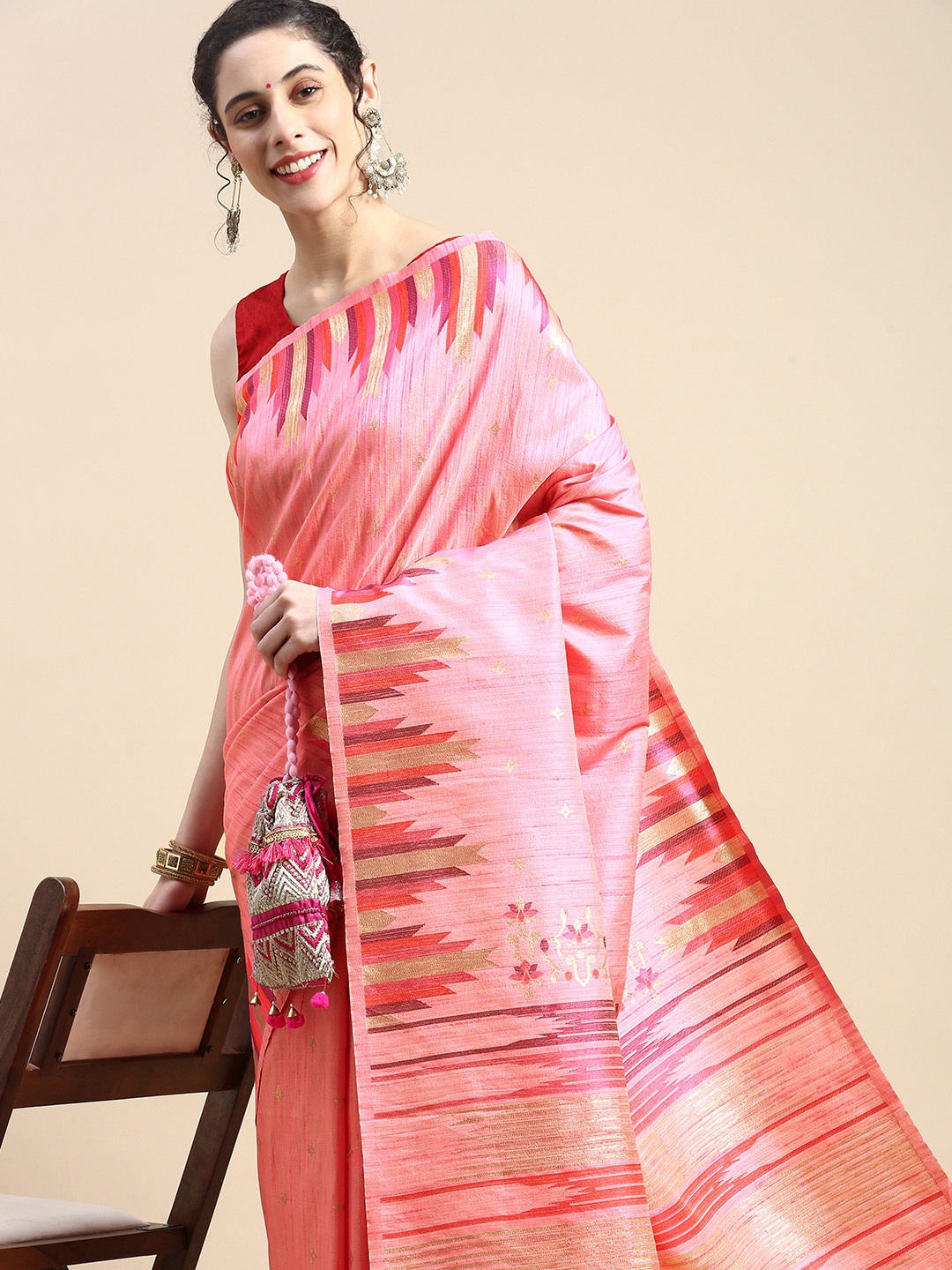 

VISHNU WEAVES Woven Design Zari Silk Blend Saree, Pink