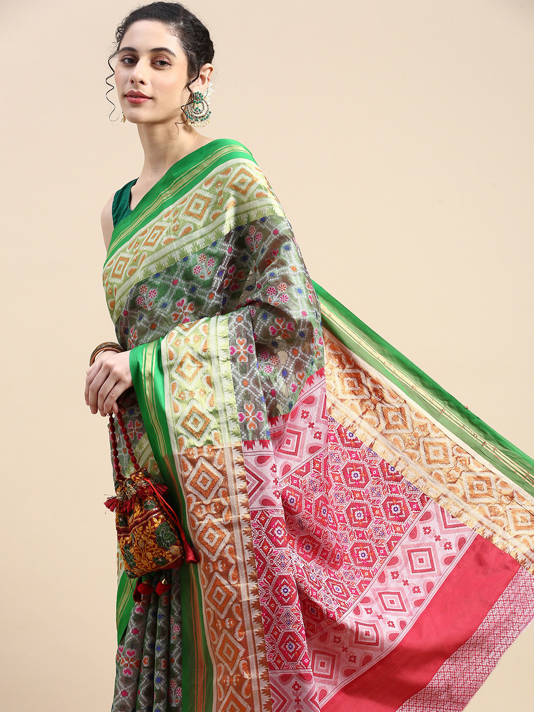 

VISHNU WEAVES Woven Design Ethnic Motifs Zari Silk Cotton Patola Saree, Green