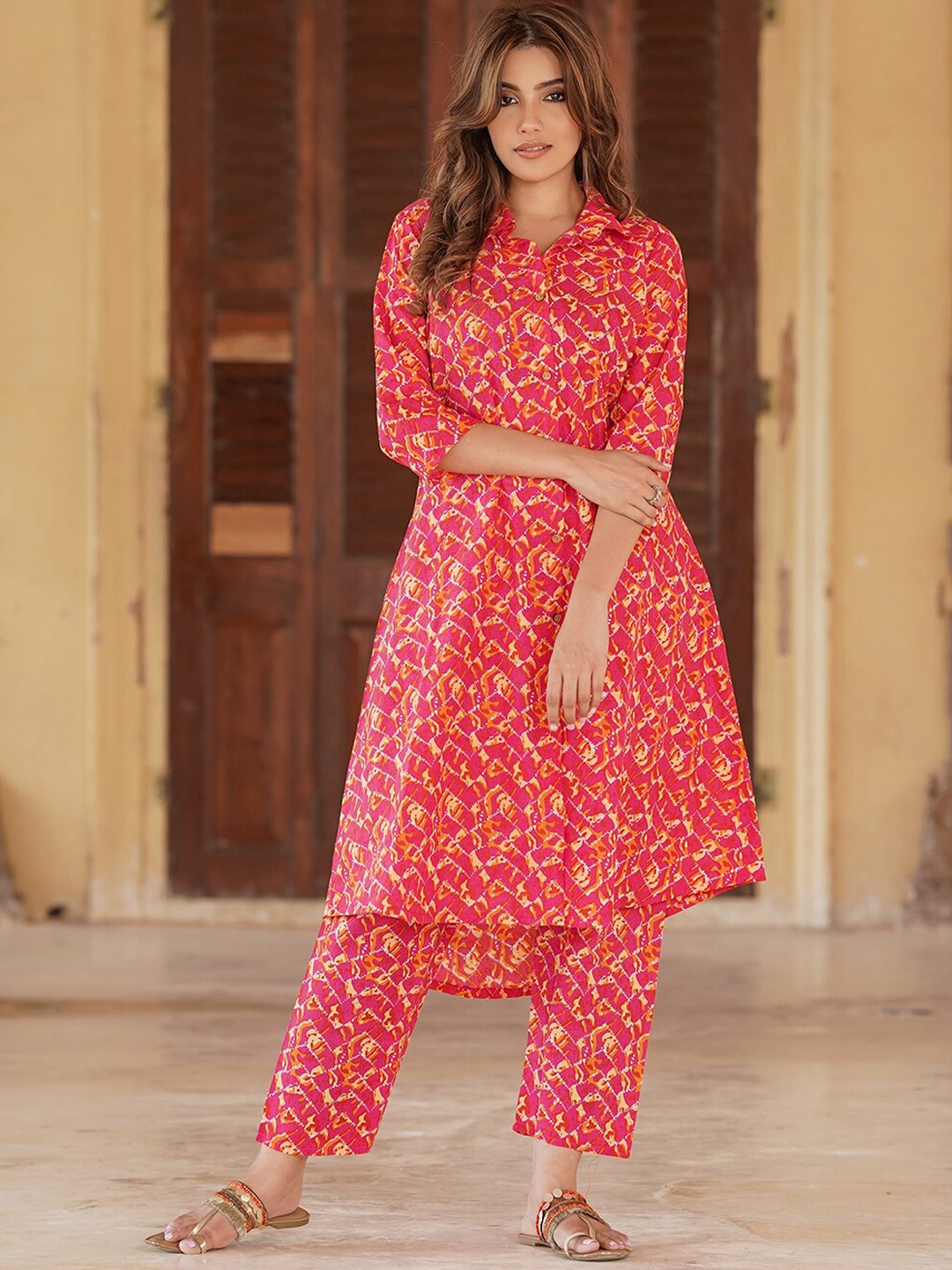 

KALINI Abstract Printed Shirt Collar Pure Cotton Kurta with Trousers, Pink