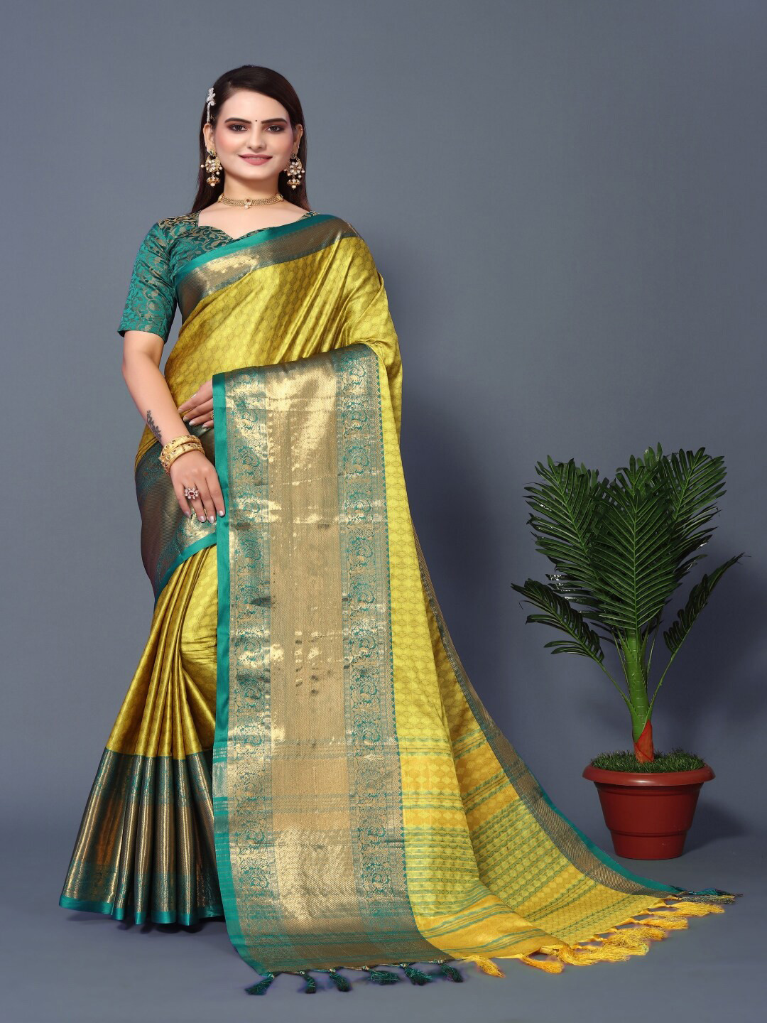 

Paramparik Textile Ethnic Motifs Woven Design Zari Silk Cotton Banarasi Saree, Lime green