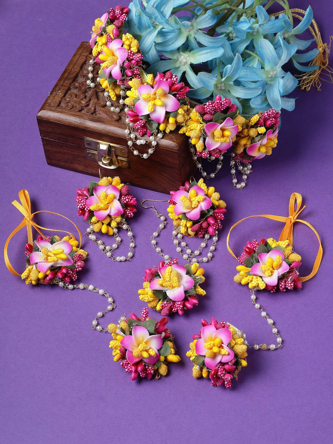 

ZENEME Floral Beaded Haldi & Mehendi Jewellery Set, Multi