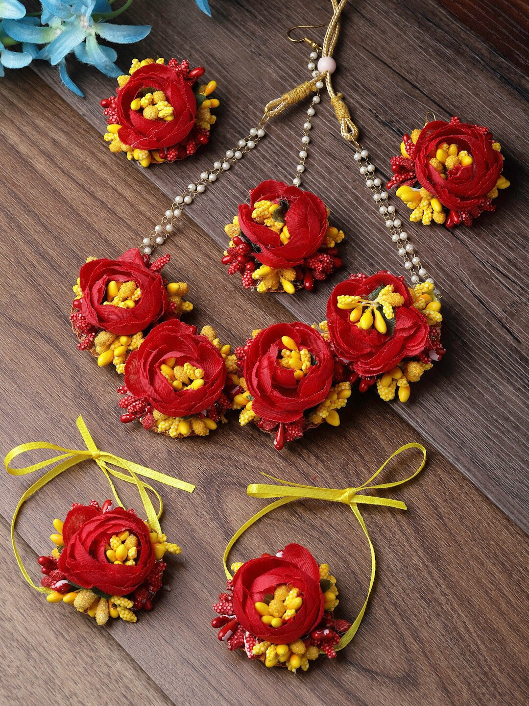 

ZENEME Floral Beaded Haldi & Mehendi Jewellery Set, Red