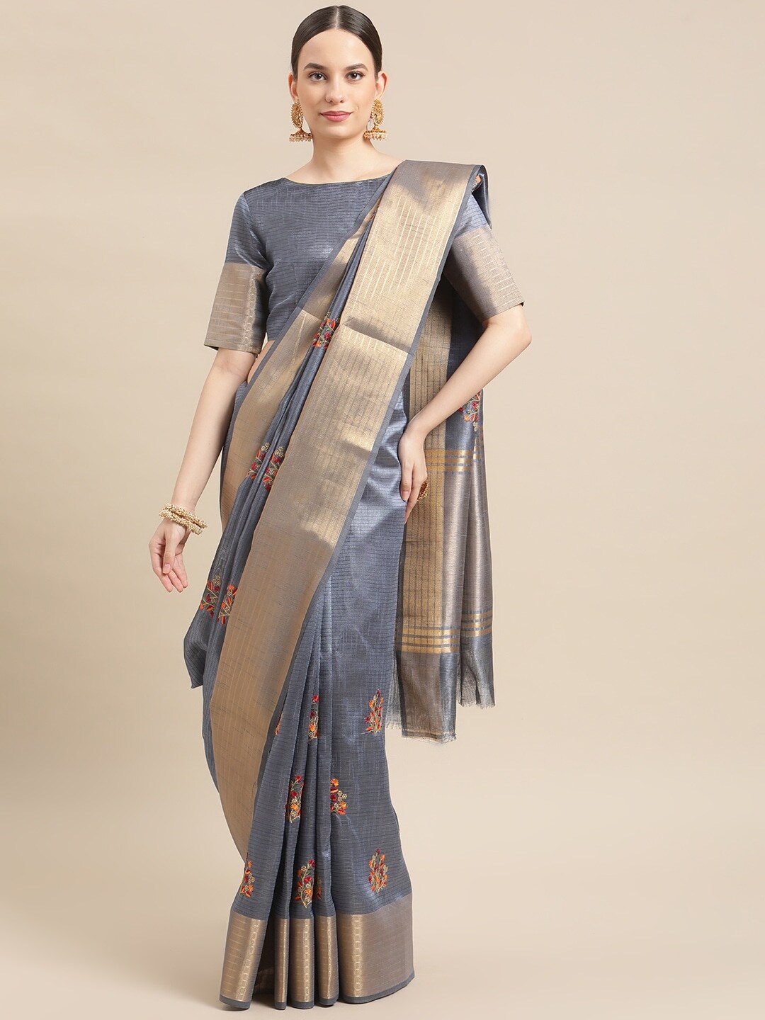 

Mitera Grey & Gold-Toned Floral Embroidered Zari Detailed Saree