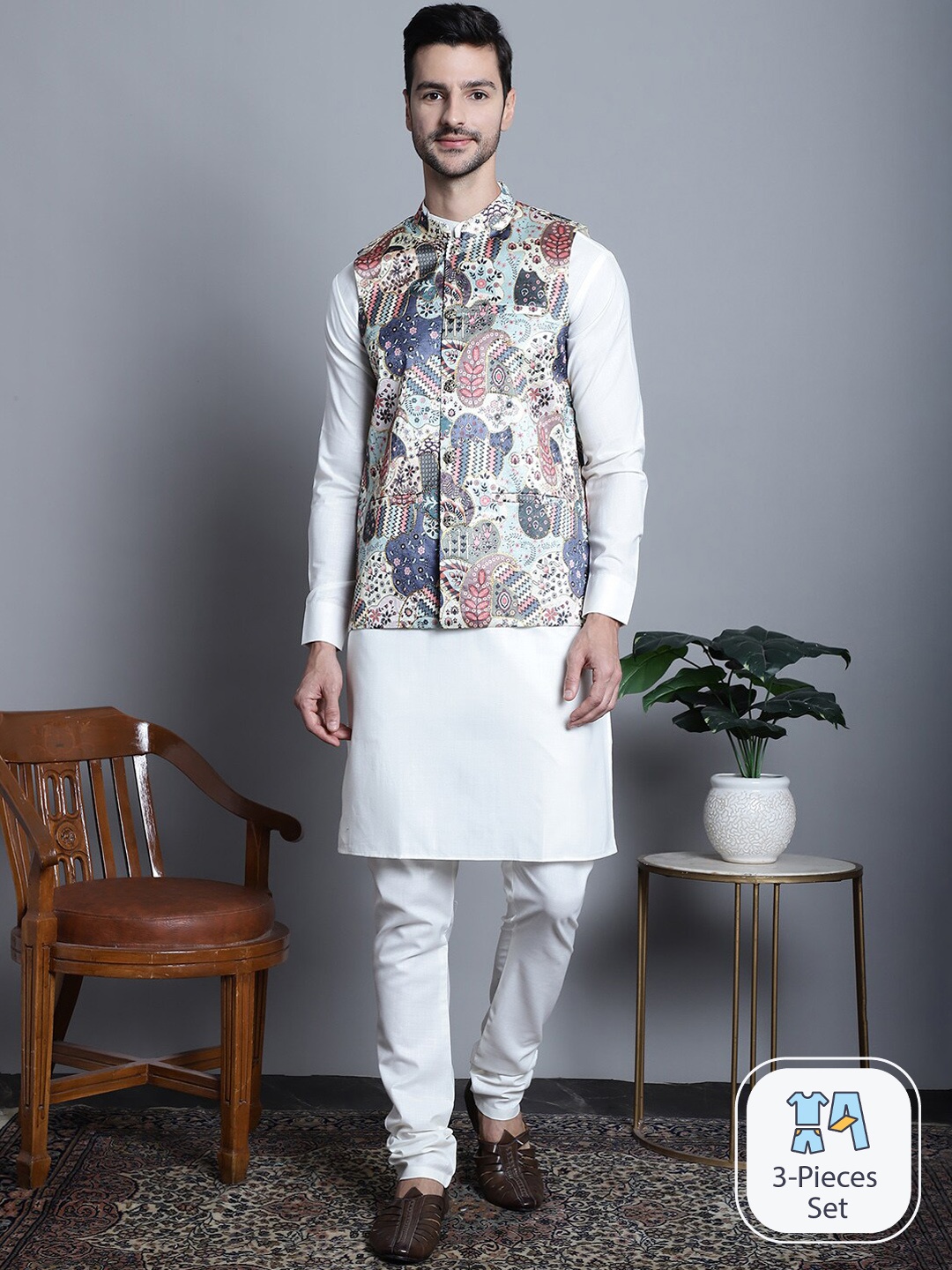 

Jompers Regular Kurta With Pyjamas & Nehru Jacket, Off white