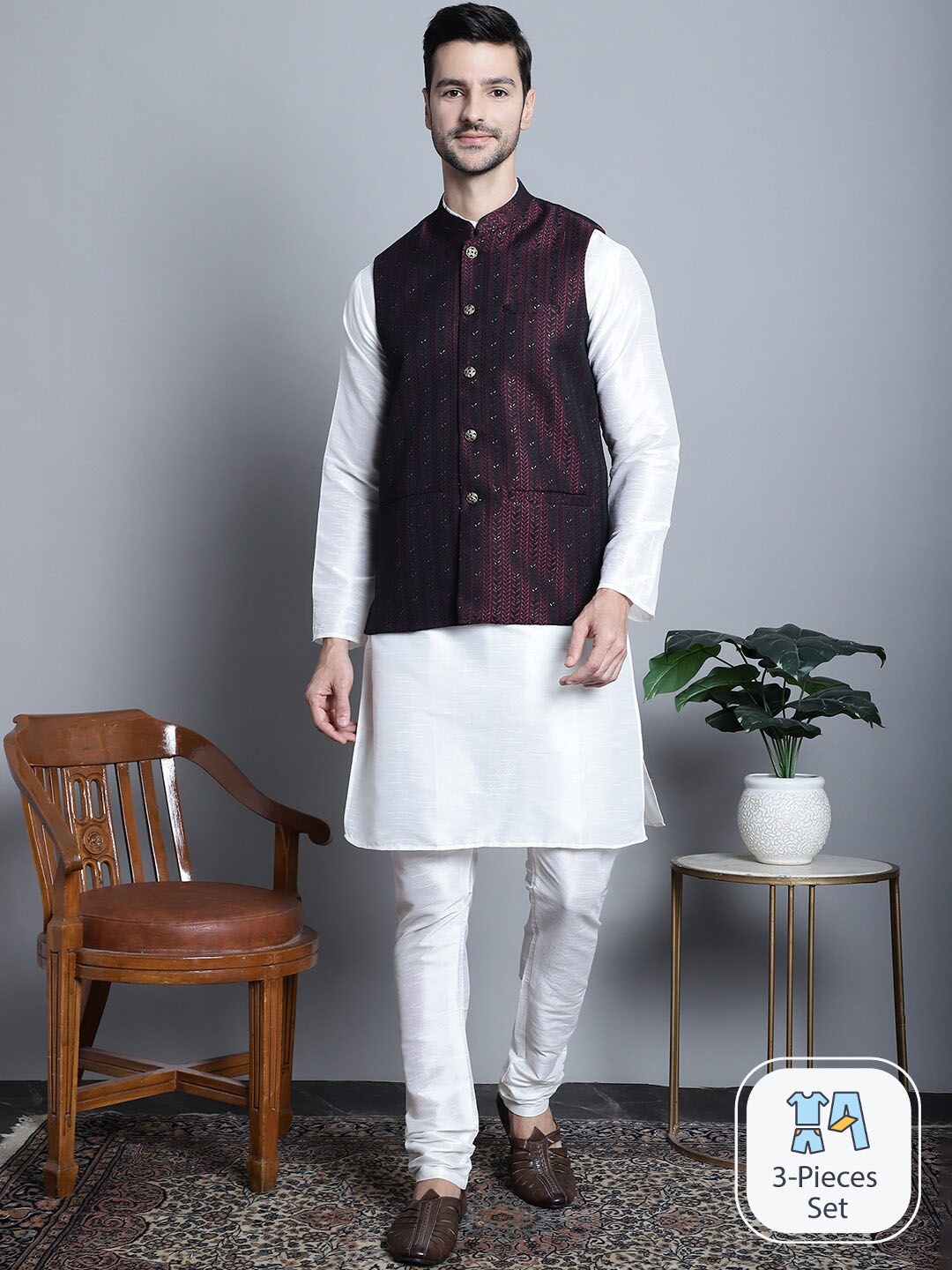 

Jompers Regular Kurta With Pyjamas & Nehru Jacket, Maroon