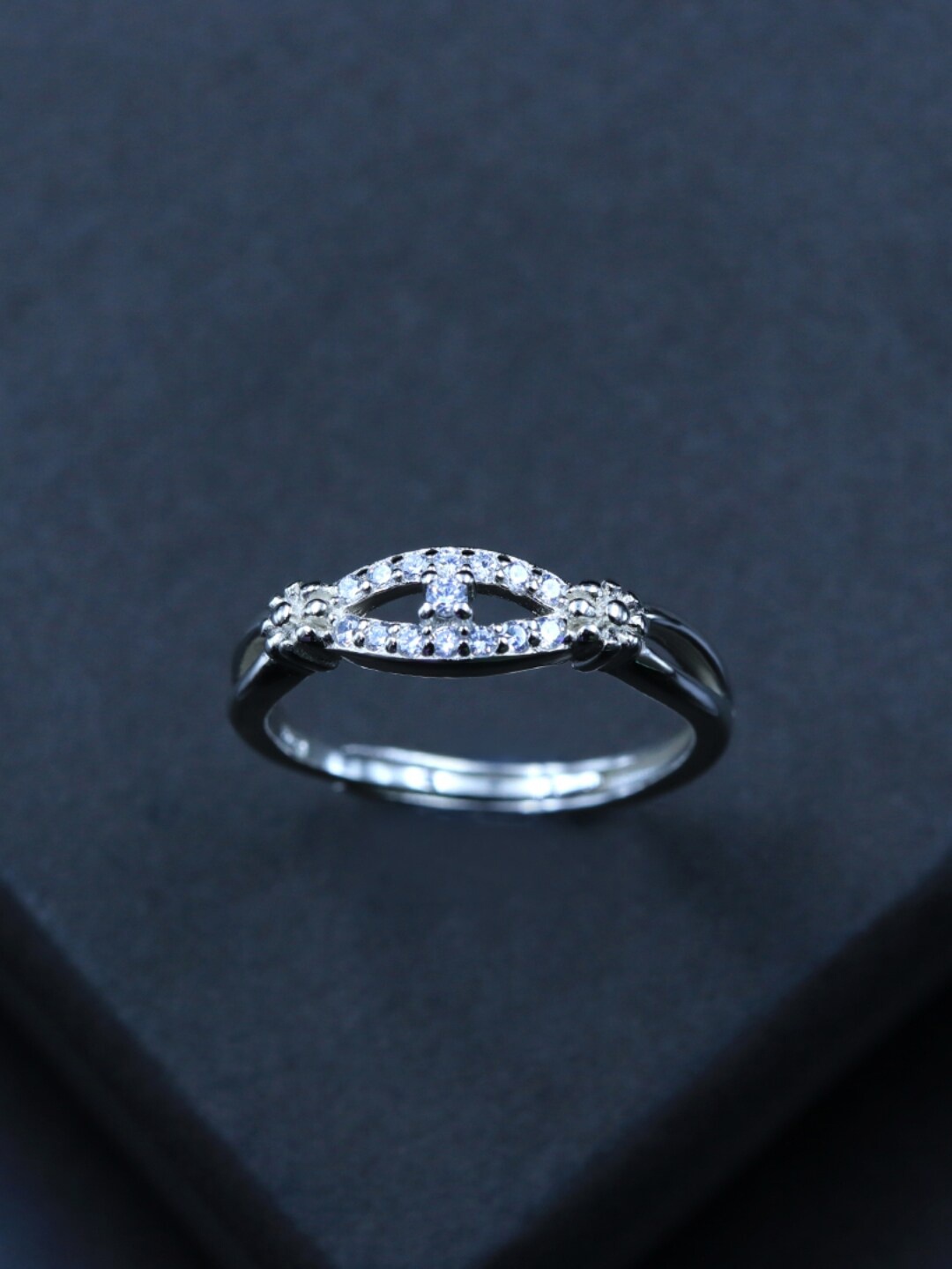 

Zarkan Rhodium-Plated American Diamond Studded Finger Ring, Silver