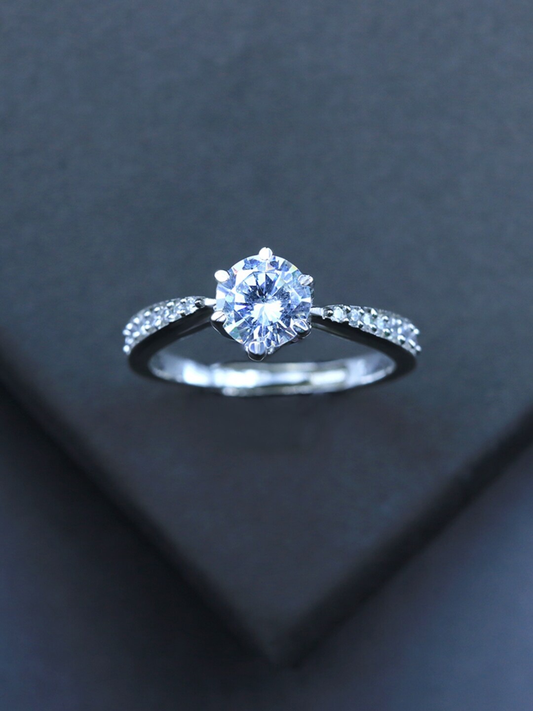 

Zarkan Rhodium-Plated AD Finger Ring, Silver