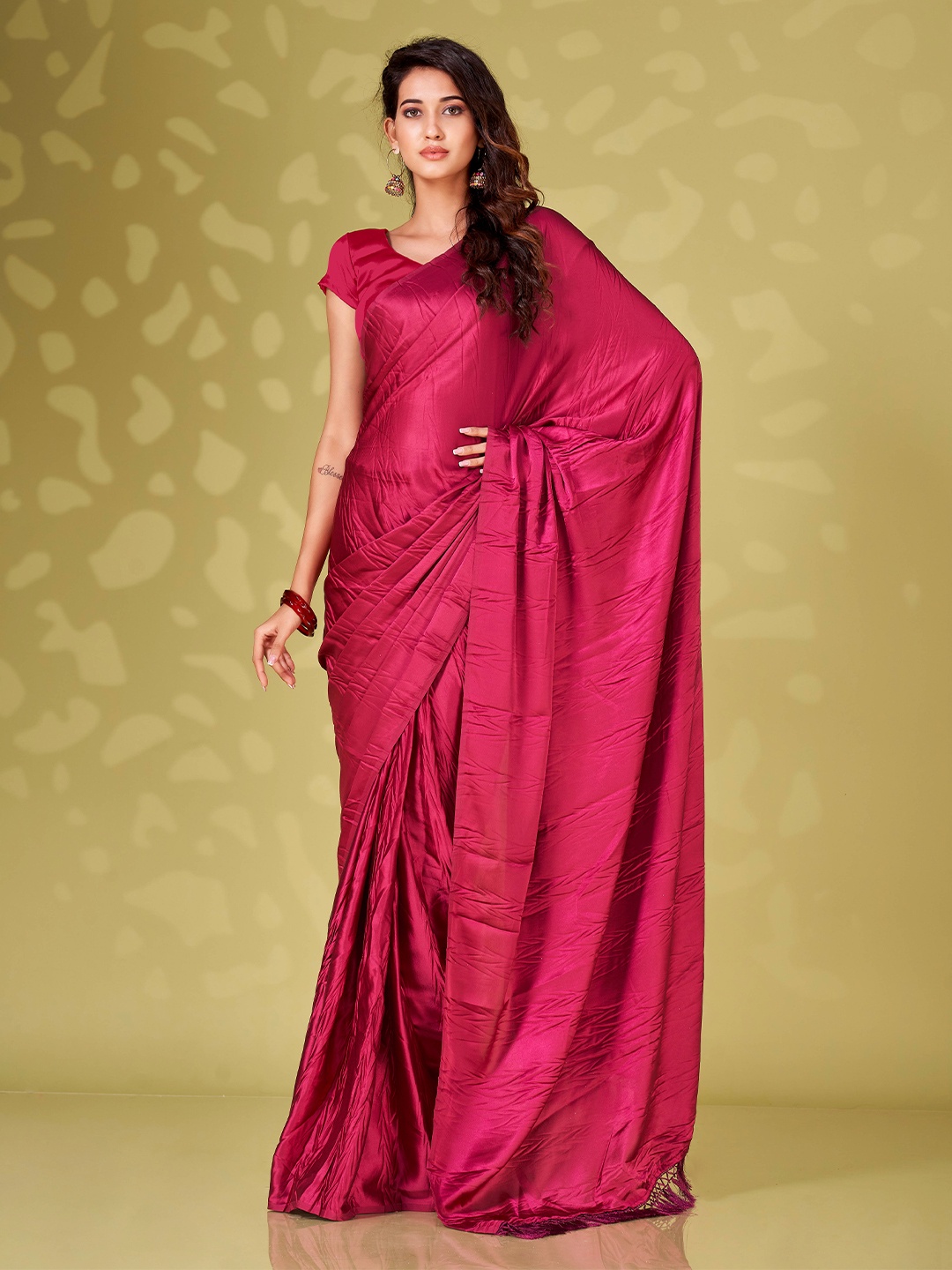 

Tikhi Imli Textured Satin Ready To Wear Saree, Pink