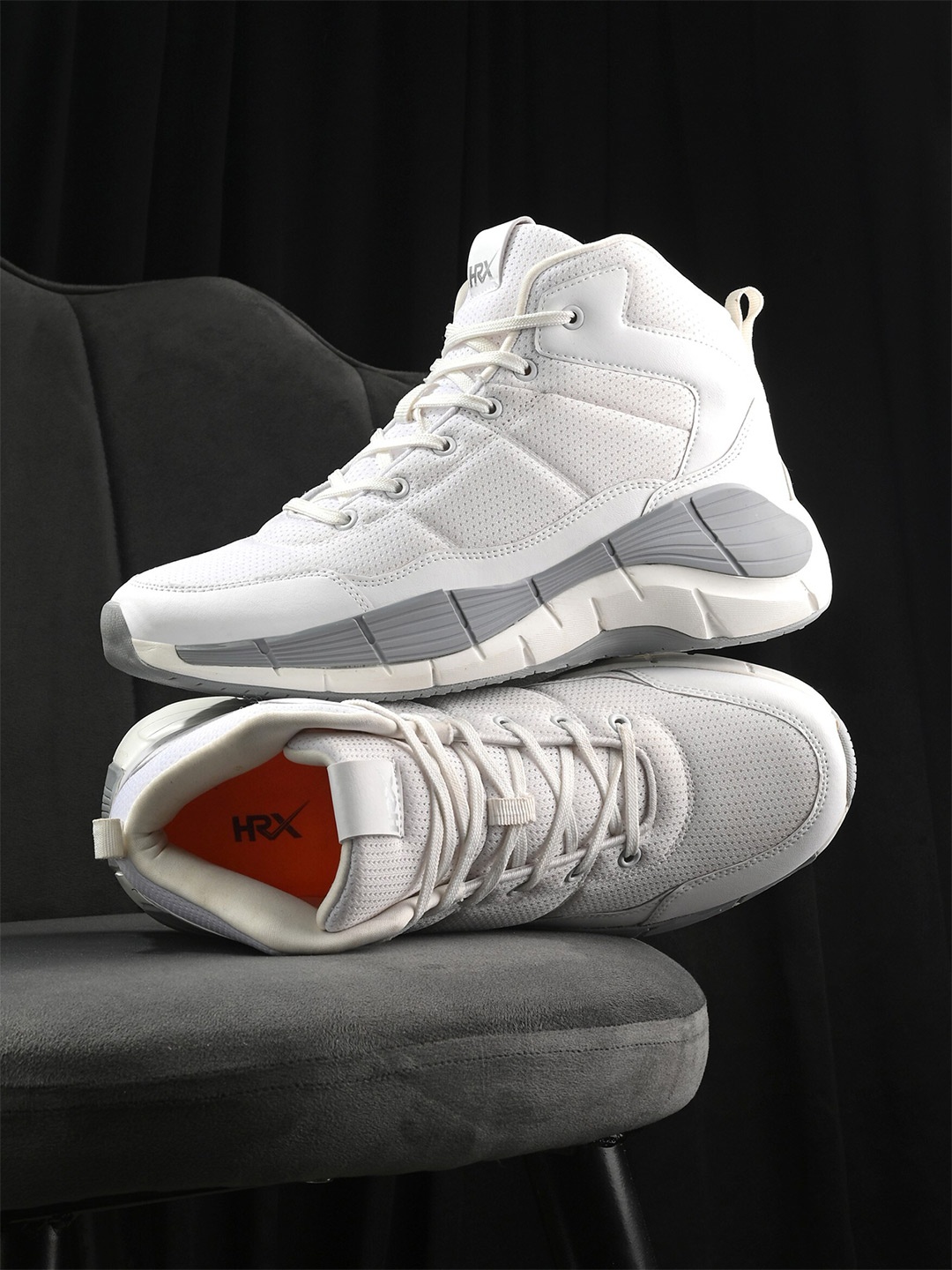 

HRX by Hrithik Roshan Men White Mid-Top Basketball Shoes