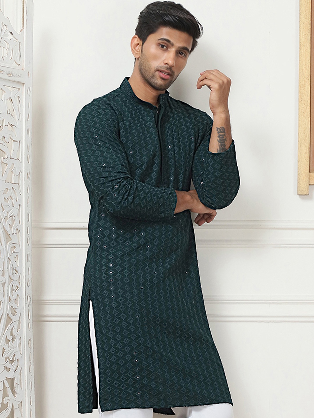 

Anouk Geometric Embroidered Mandarin Collar Sequinned Pure Cotton Kurta, Olive