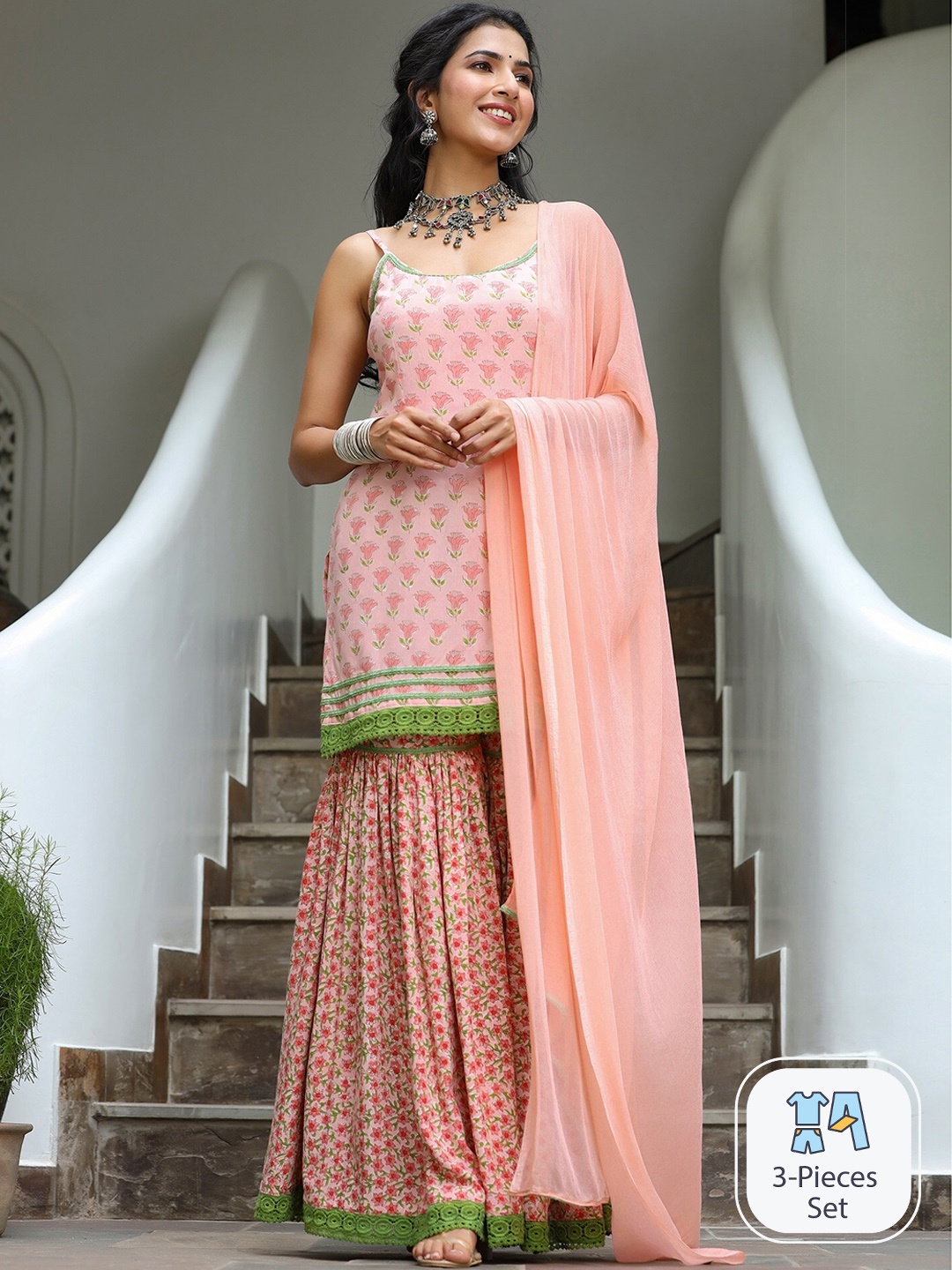 

PINKVILLE JAIPUR Floral Printed Regular Straight Kurti & Sharara With Dupatta, Peach