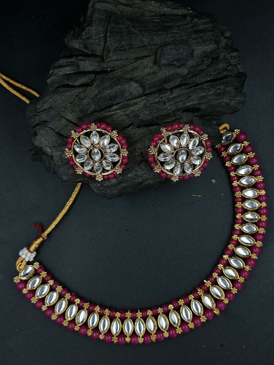 

Anouk Gold-Plated Kundan-Studded Beaded Jewellery Set