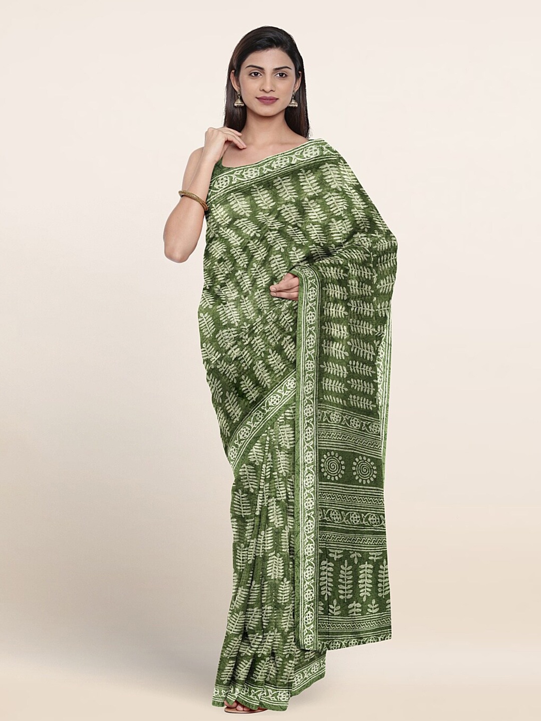 

Pothys Floral Printed Saree, Green