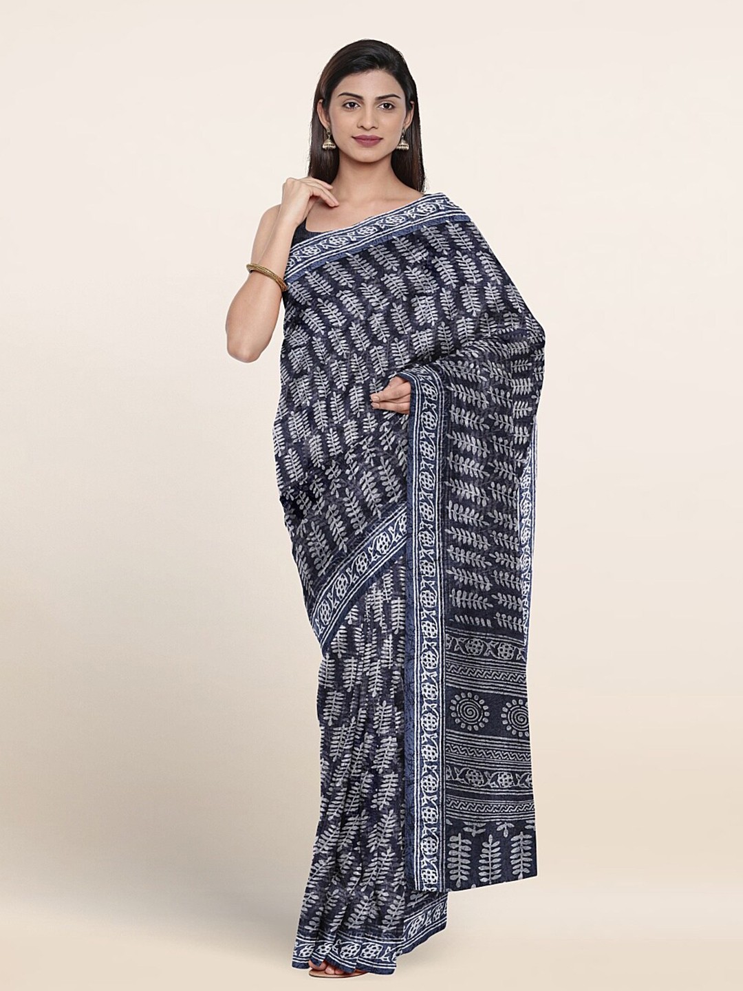 

Pothys Ethnic motifs Printed Saree, Blue