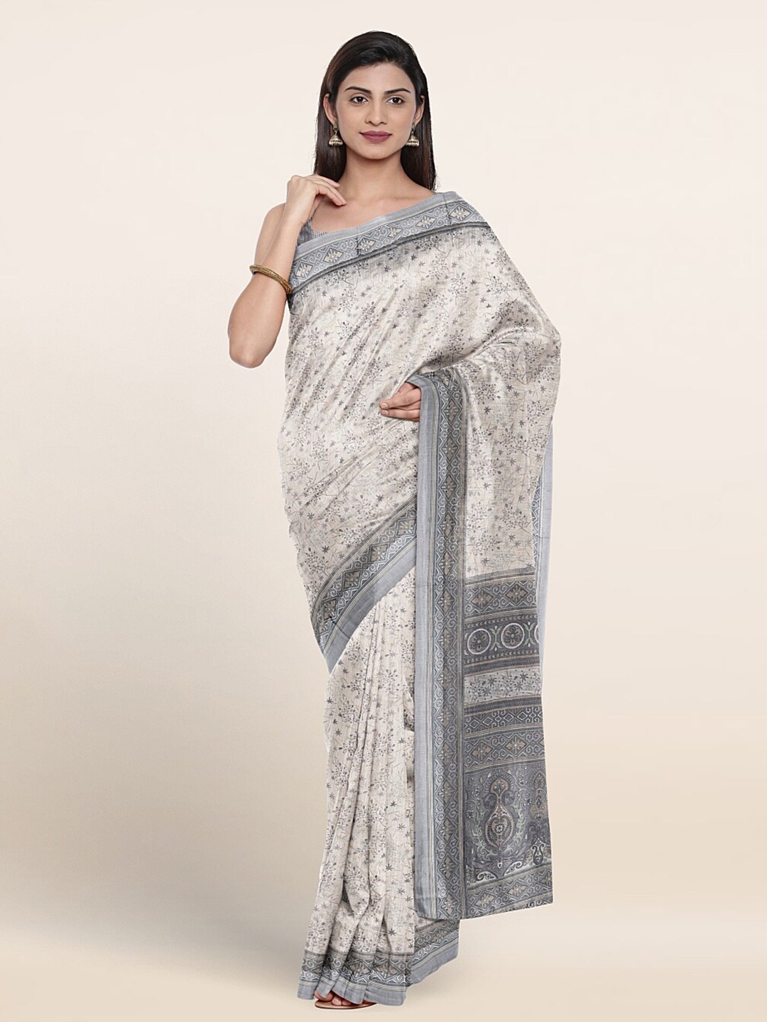 

Pothys Floral Printed Saree, White