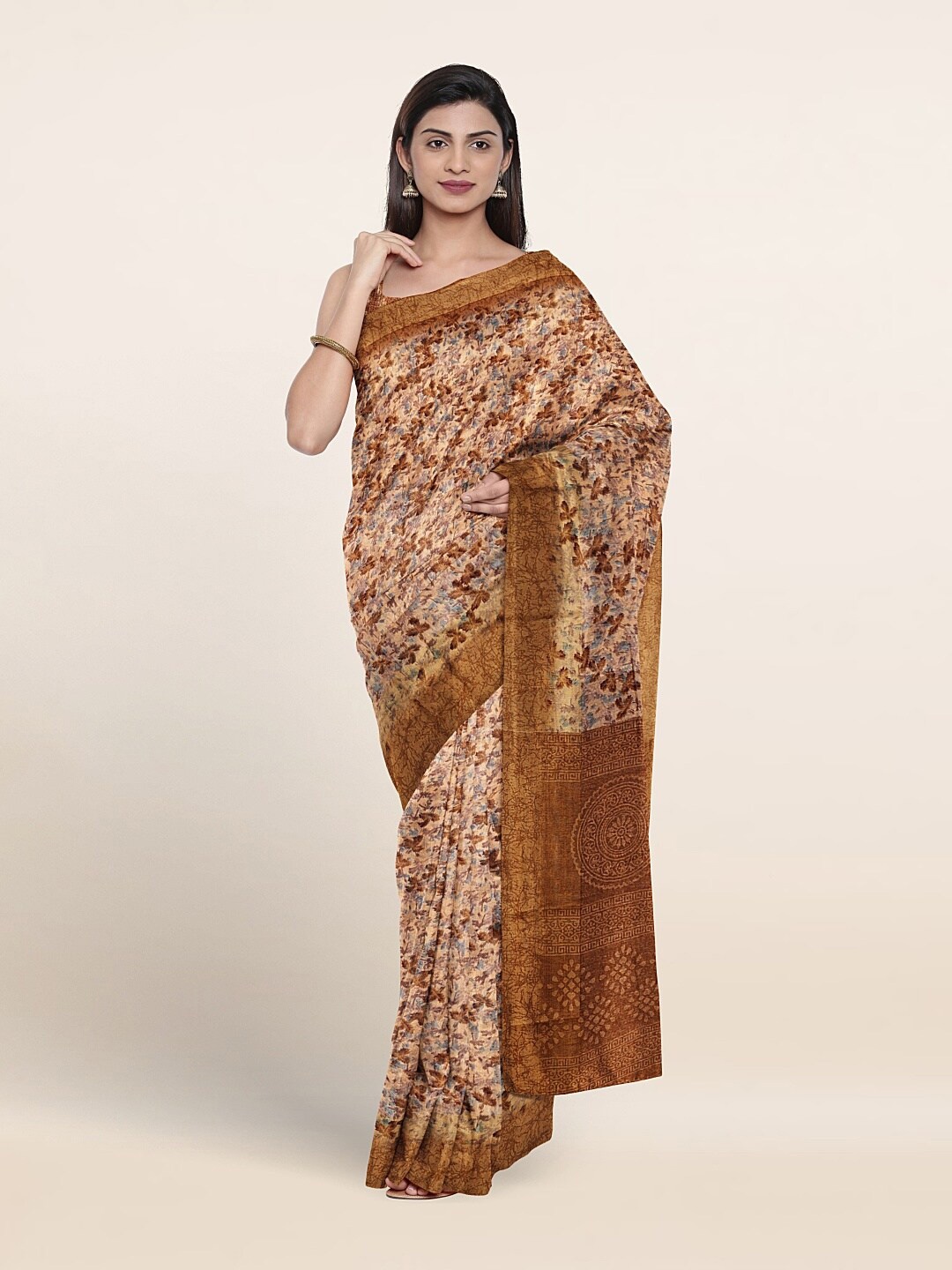

Pothys Floral Printed Saree, Maroon