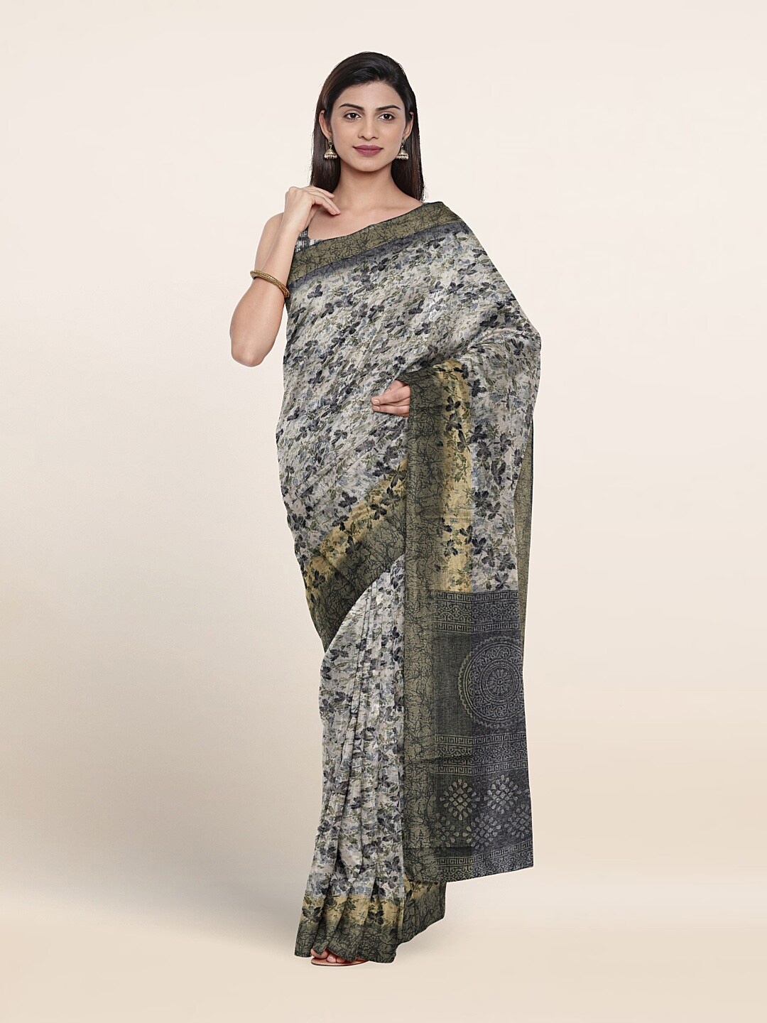 

Pothys Floral Printed Zari Saree, Grey