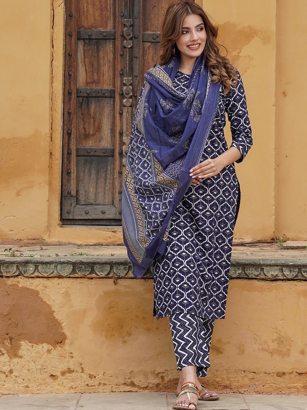 

KALINI Printed Gotta Patti Kurta With Trousers & Dupatta, Navy blue