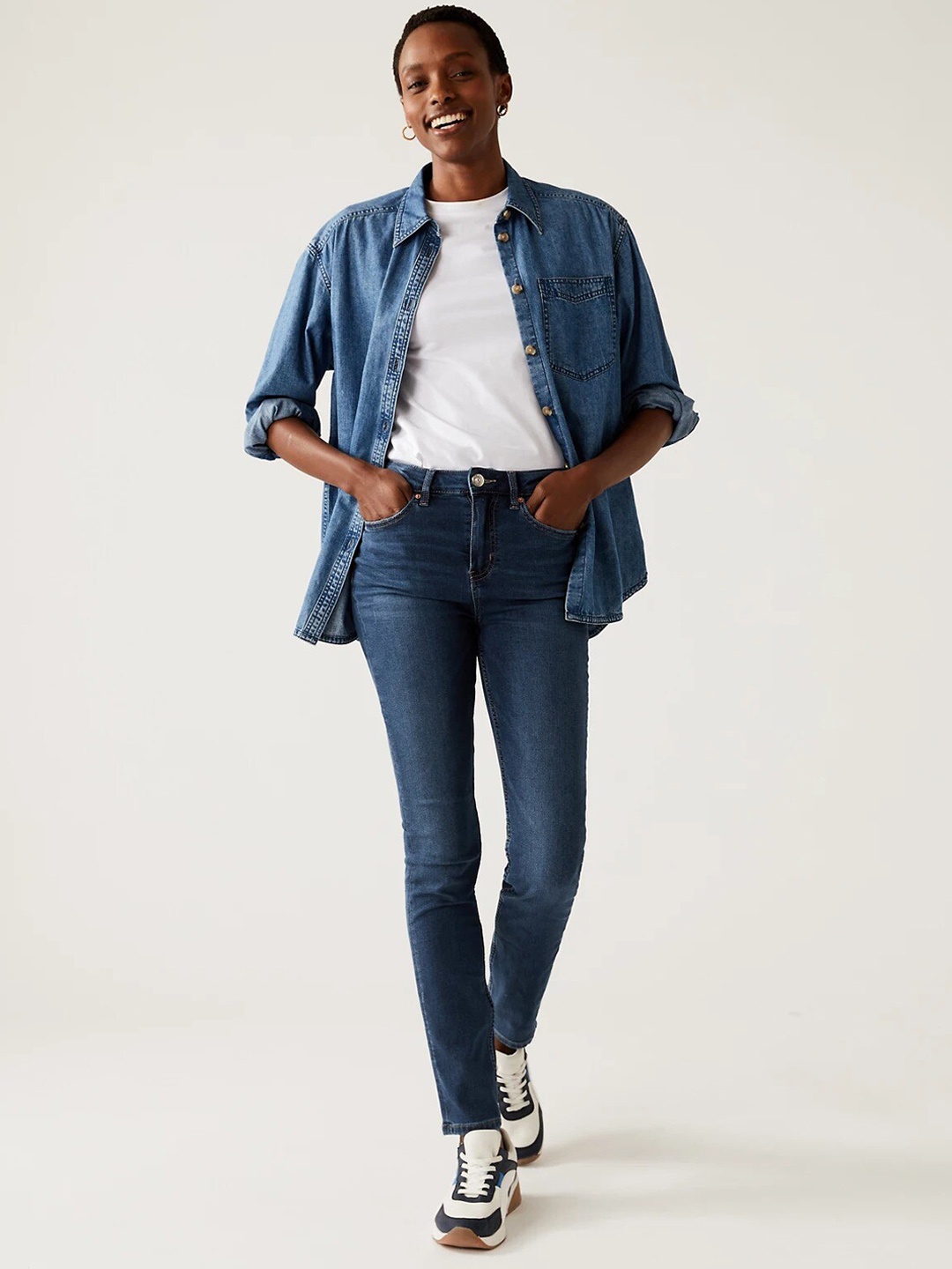 

Marks & Spencer Women Slim Fit High Rise Clean Look Light Fade Jeans, Blue