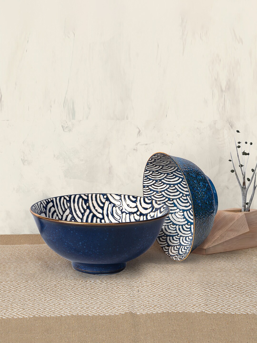 

MIKASA Blue & White 2-Pieces Printed Porcelain Matte Bowls