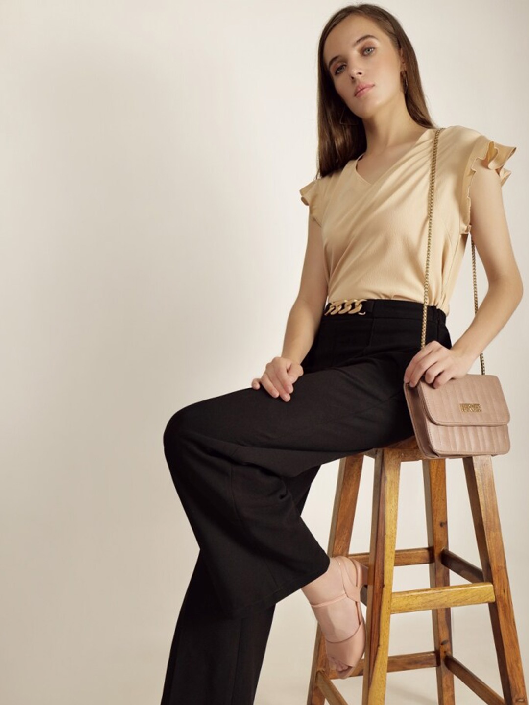 

INVICTUS V-Neck Flutter Sleeves Top, Beige