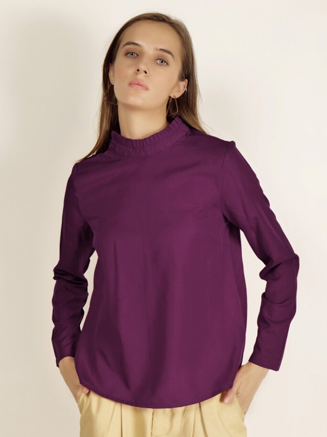 

INVICTUS High Neck Regular Top, Purple