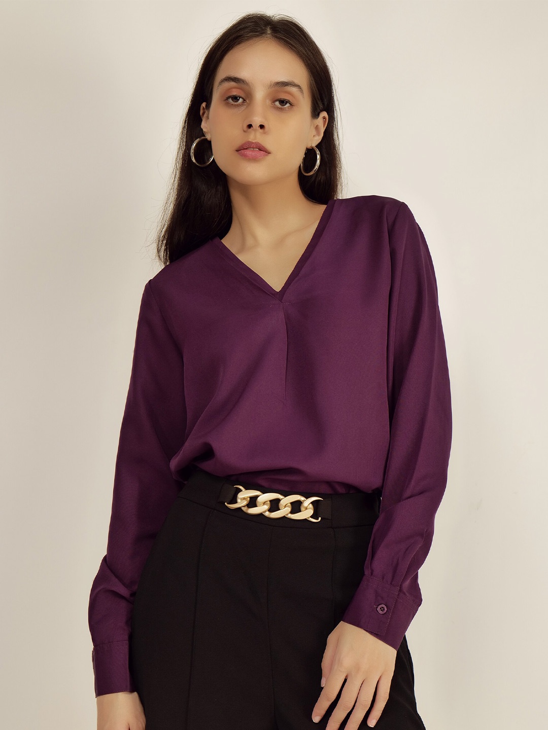 

INVICTUS V-Neck Cuffed Sleeves Top, Purple
