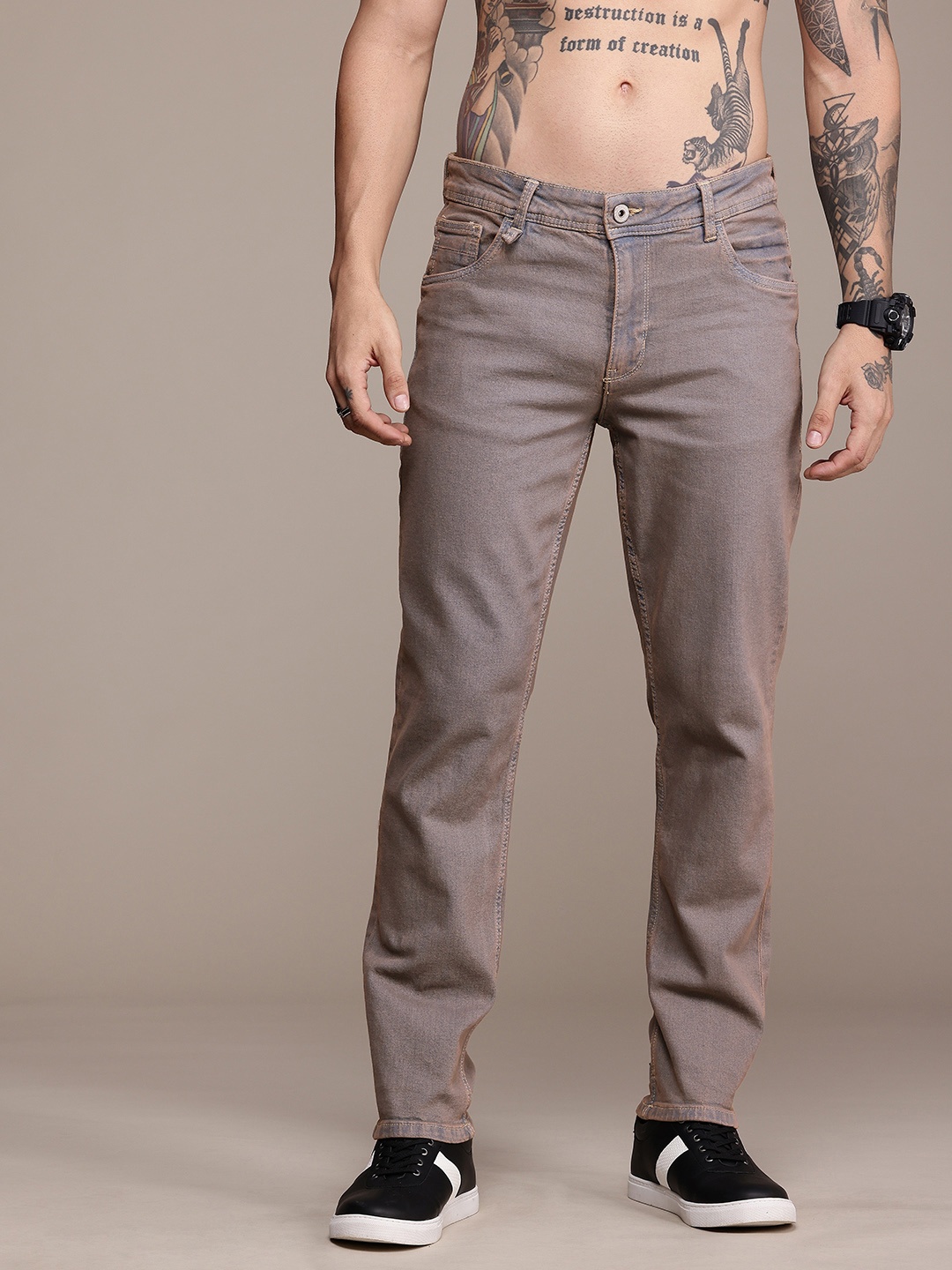 

The Roadster Life Co. Men Slim Fit Light Fade Stretchable Jeans, Blue