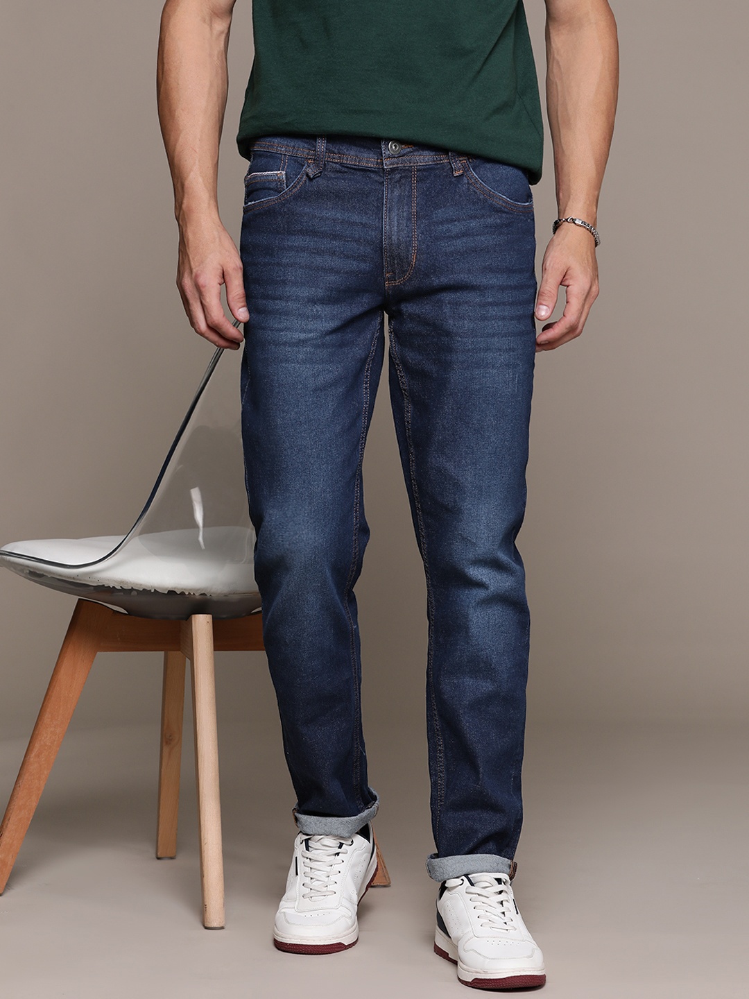 

The Roadster Lifestyle Co. Men Light Fade Jeans, Navy blue
